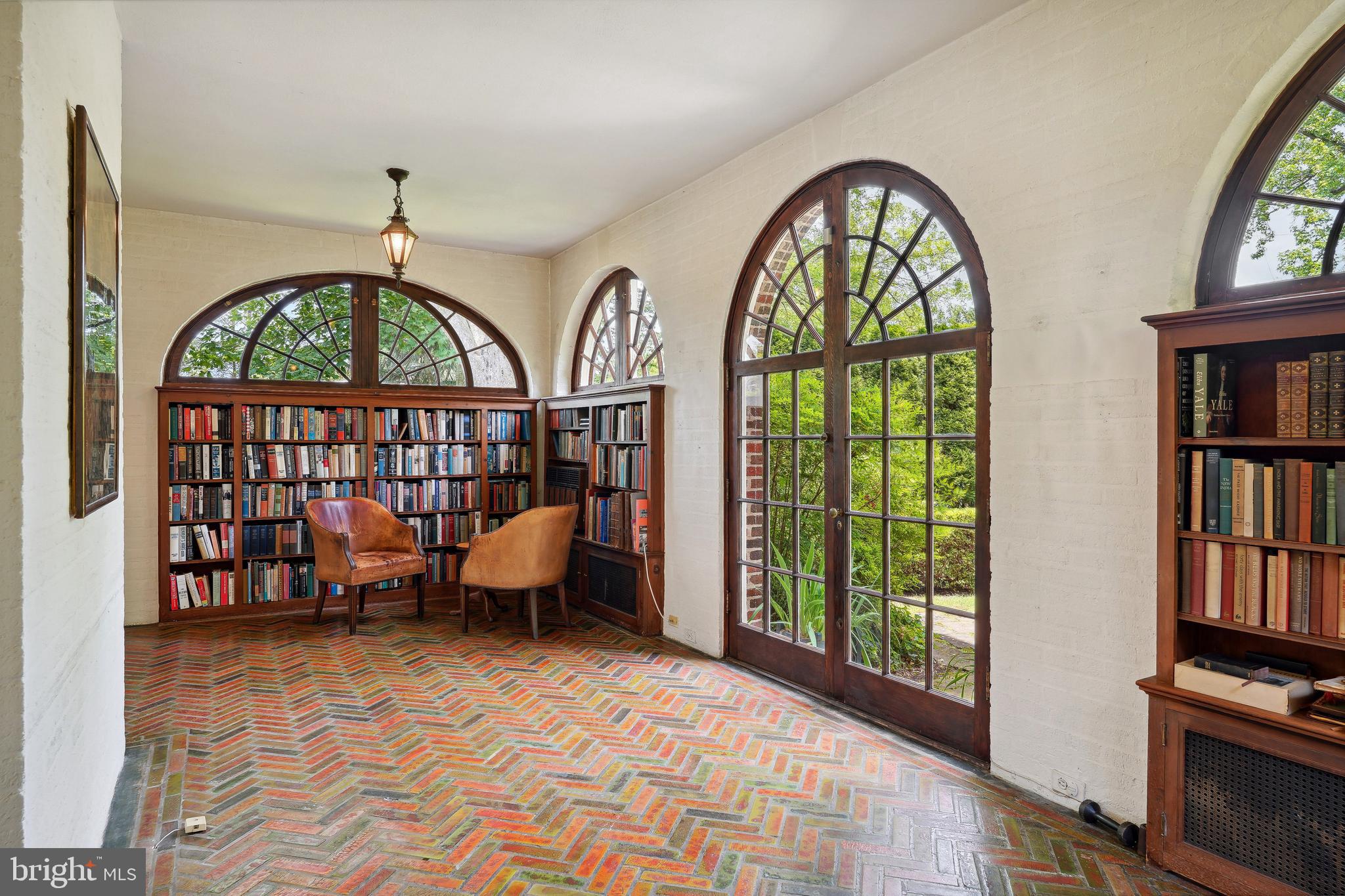 CHEVY CHASE VILLAGE - Residential