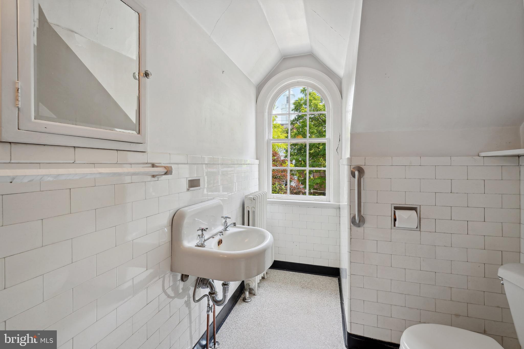 CHEVY CHASE VILLAGE - Residential