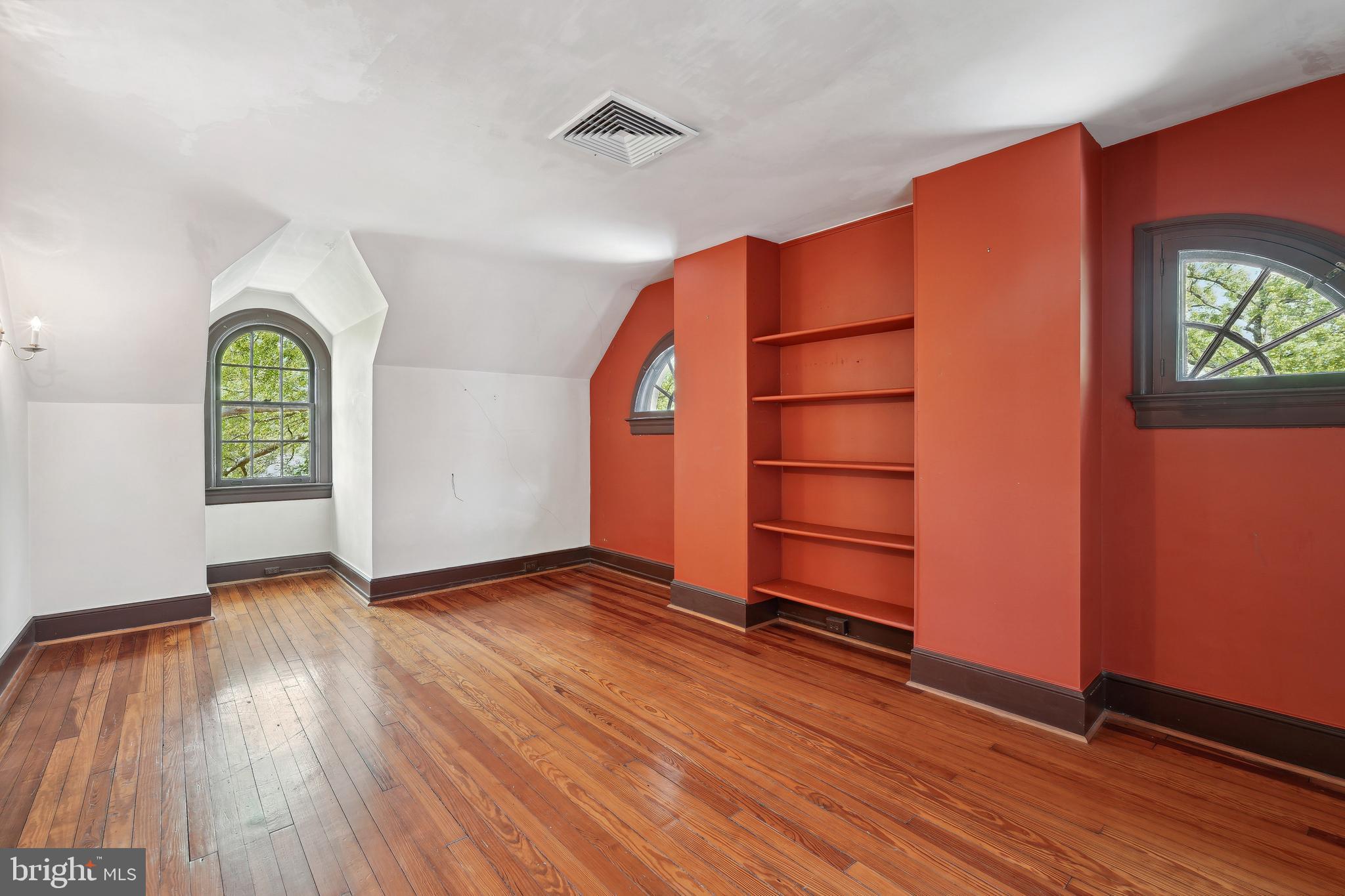 CHEVY CHASE VILLAGE - Residential