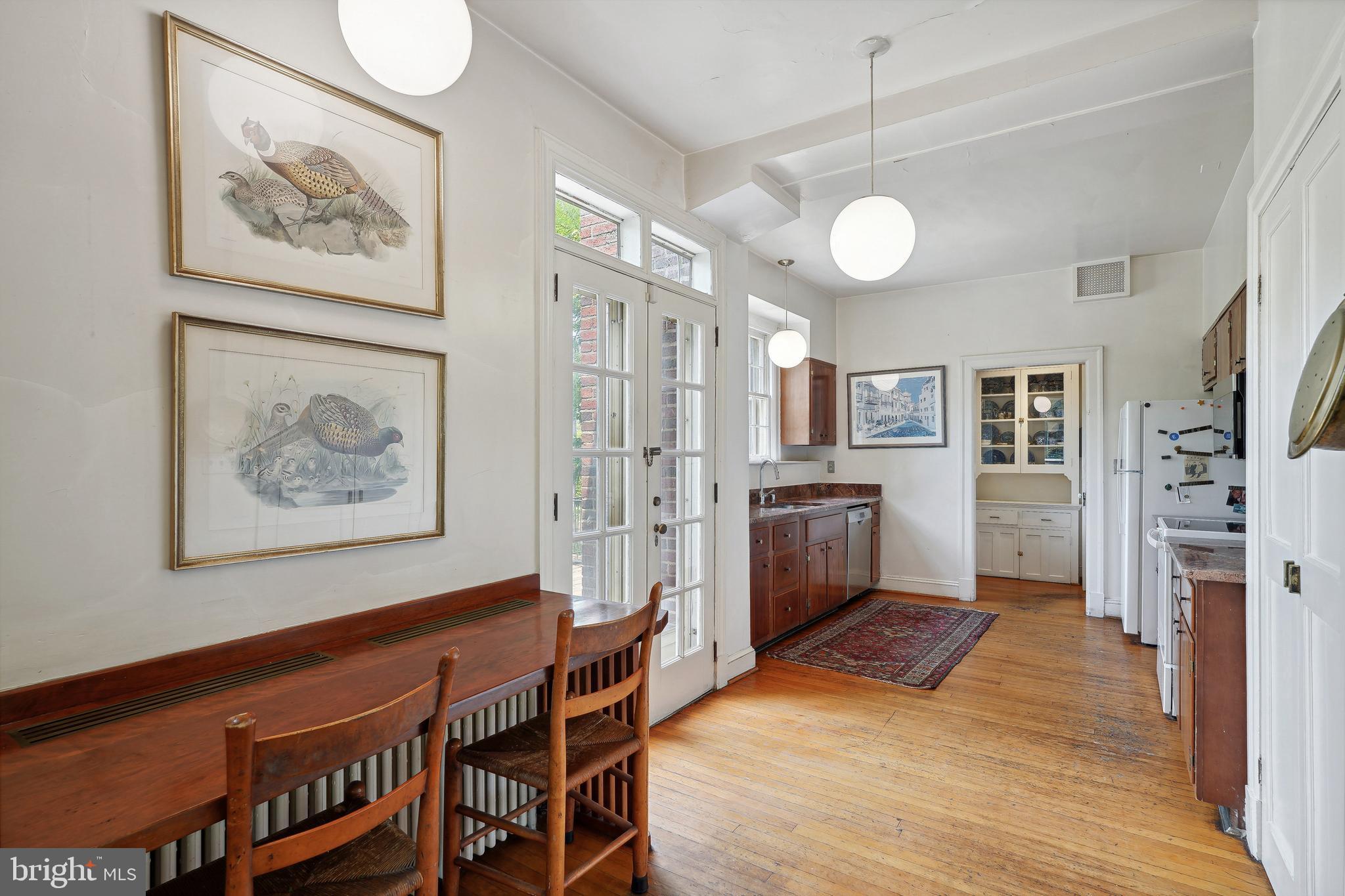 CHEVY CHASE VILLAGE - Residential