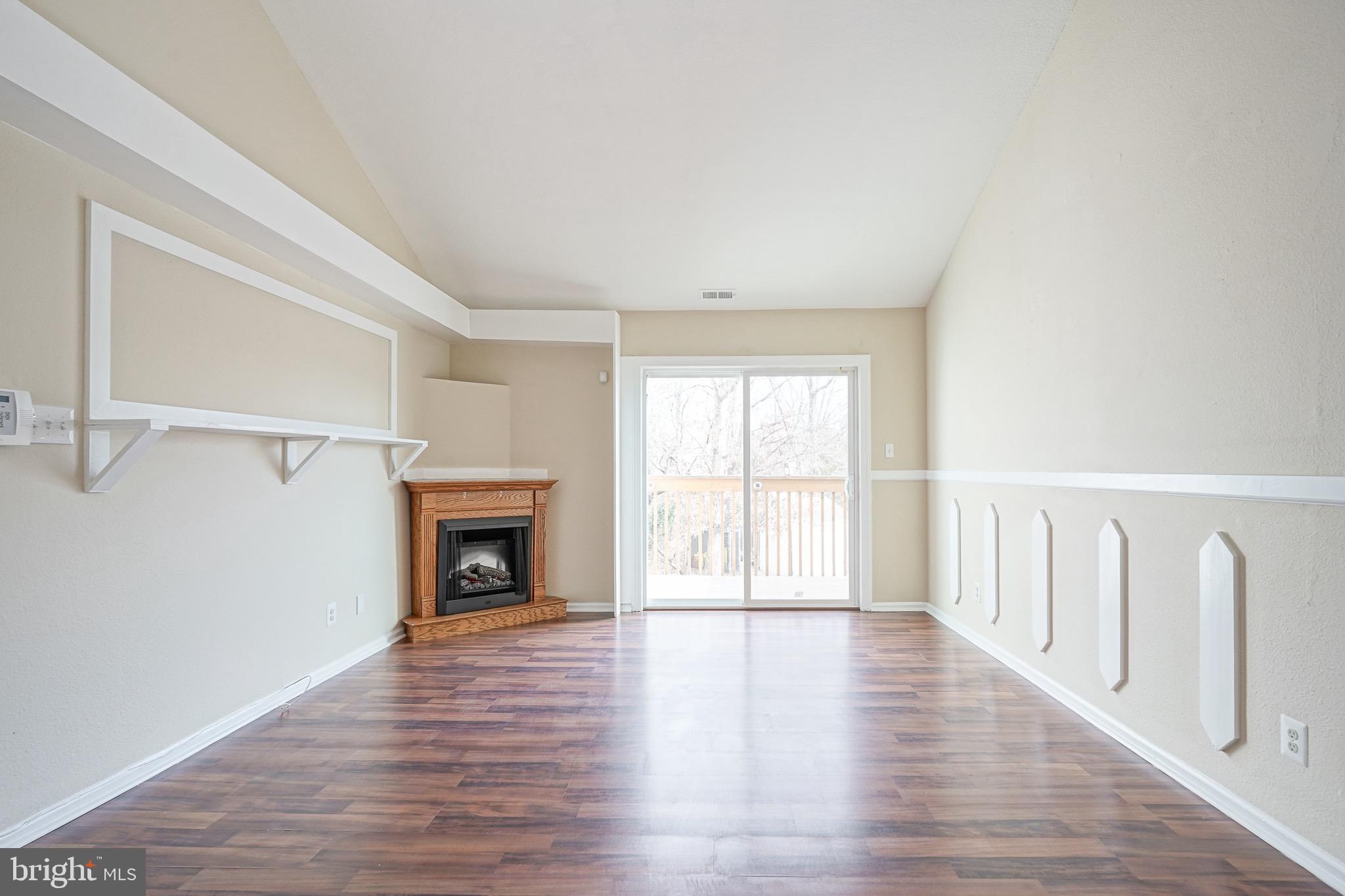 1184 TRISTRAM CIRCLE