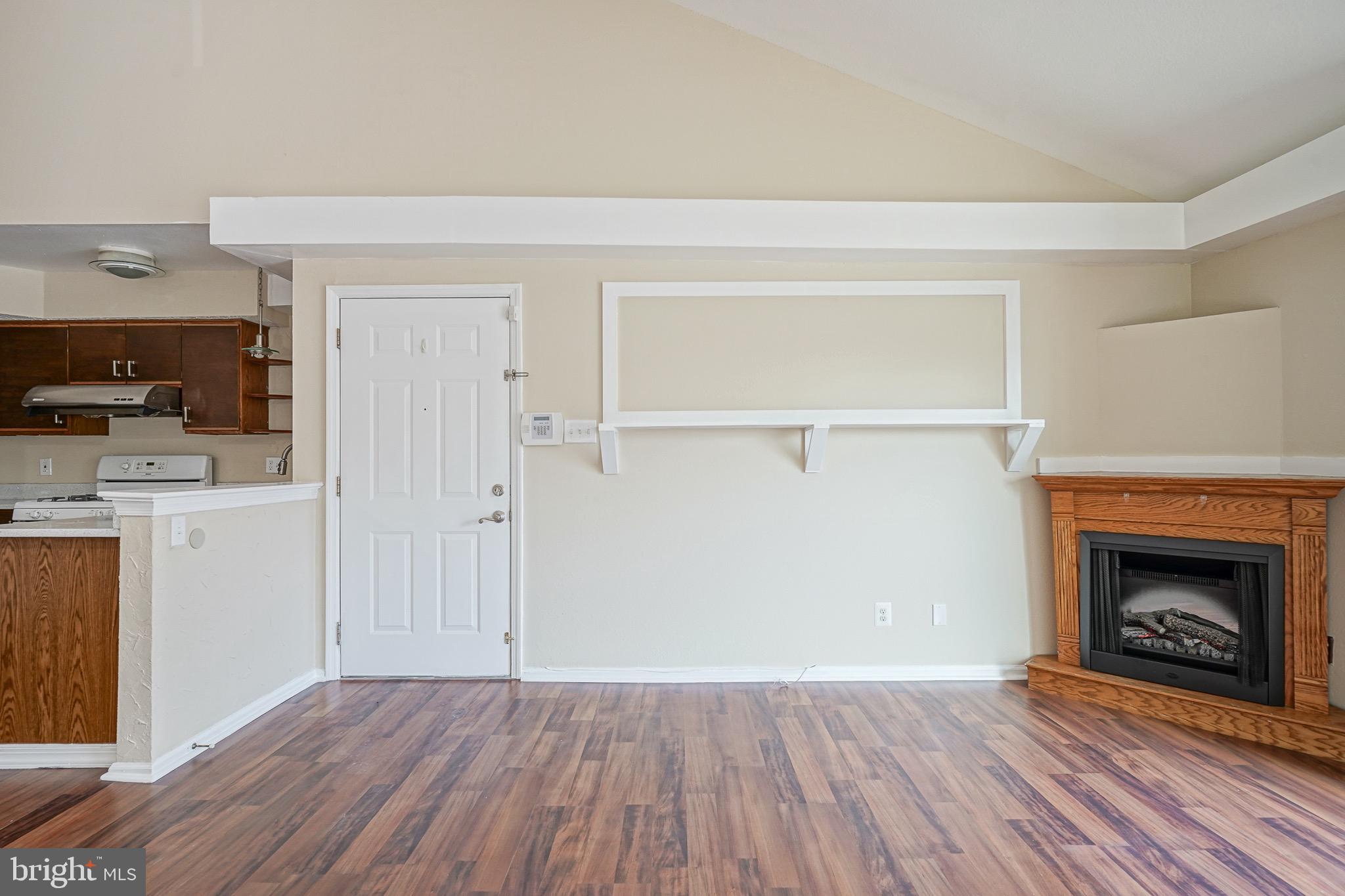 1184 TRISTRAM CIRCLE