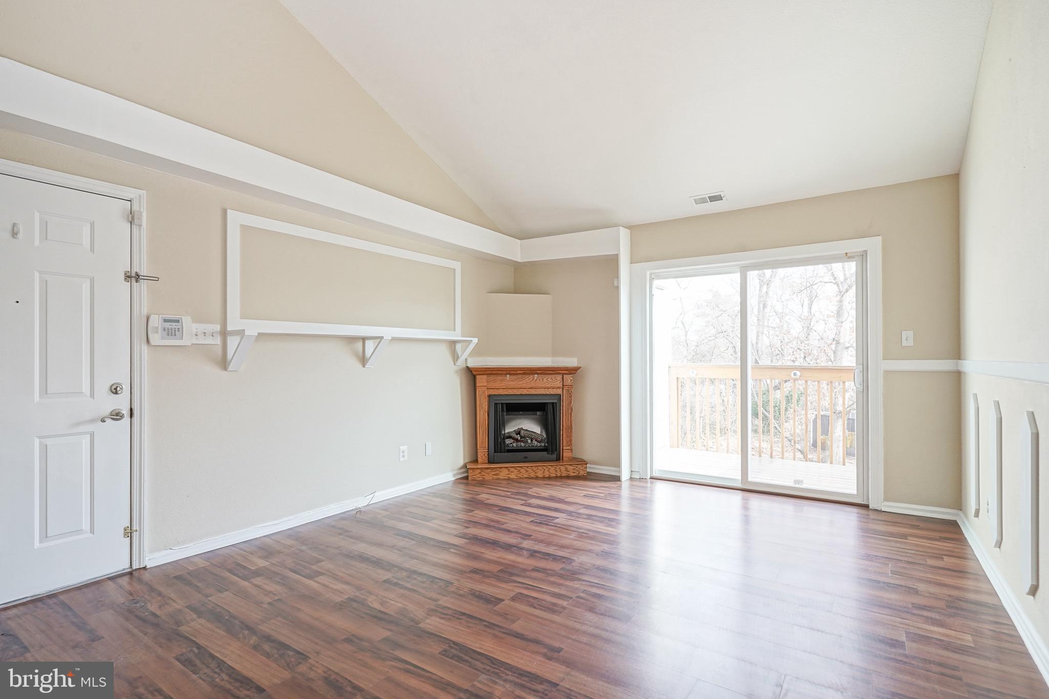 1184 TRISTRAM CIRCLE