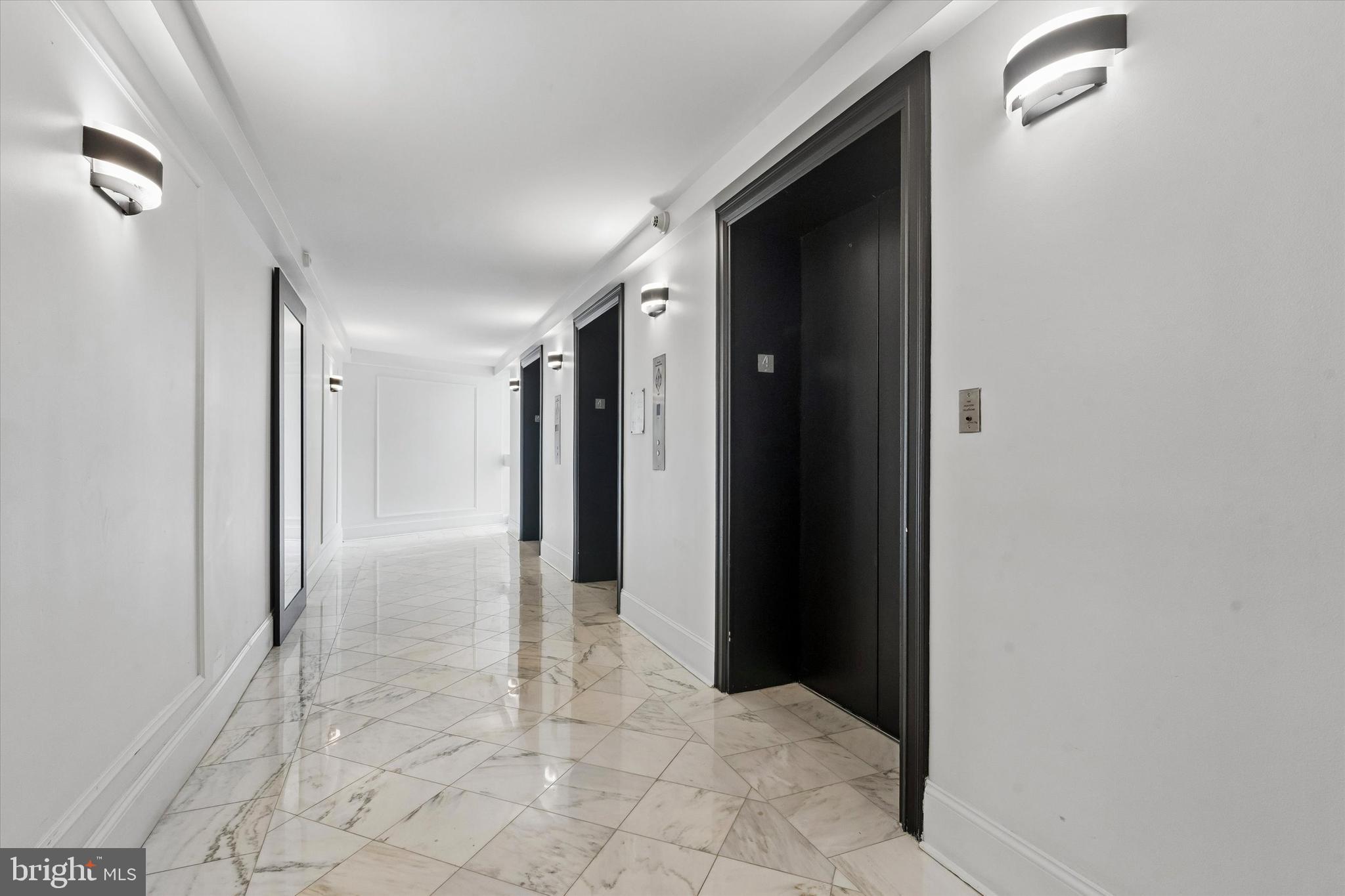 2001 HAMILTON STREET 00 420