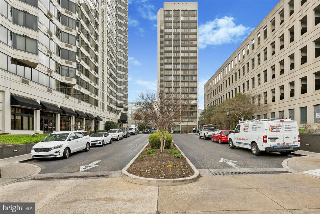 Photo of 2001 - 00 Hamilton Street #420, PHILADELPHIA, PA 19130 (MLS # PAPH2603134)