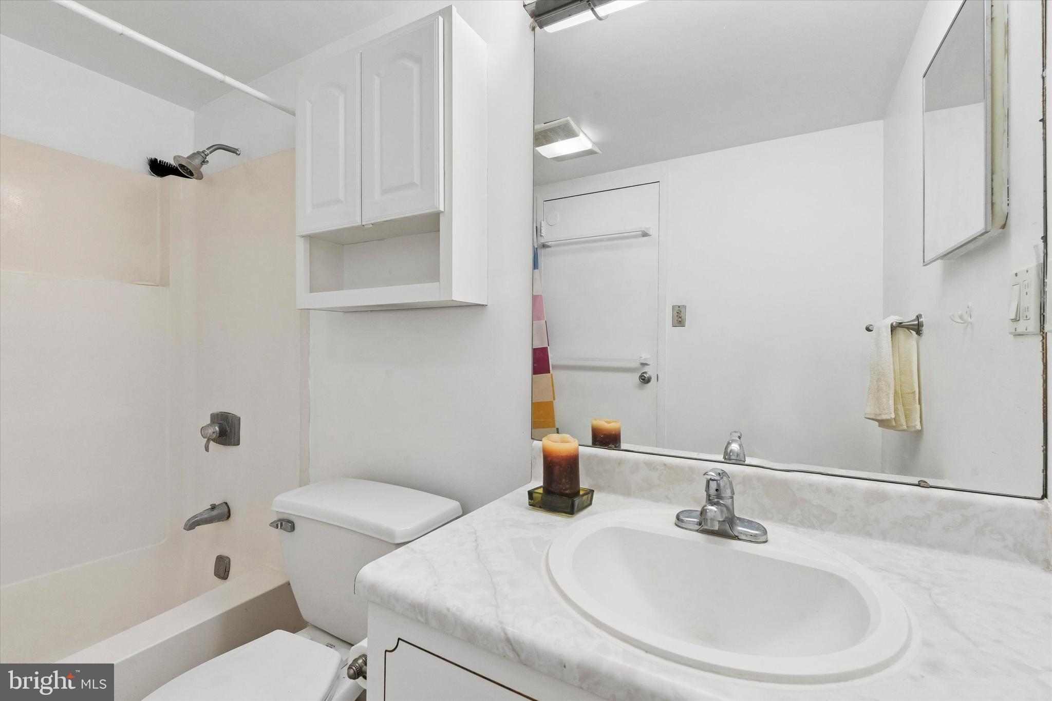 FAIRMOUNT - Residential