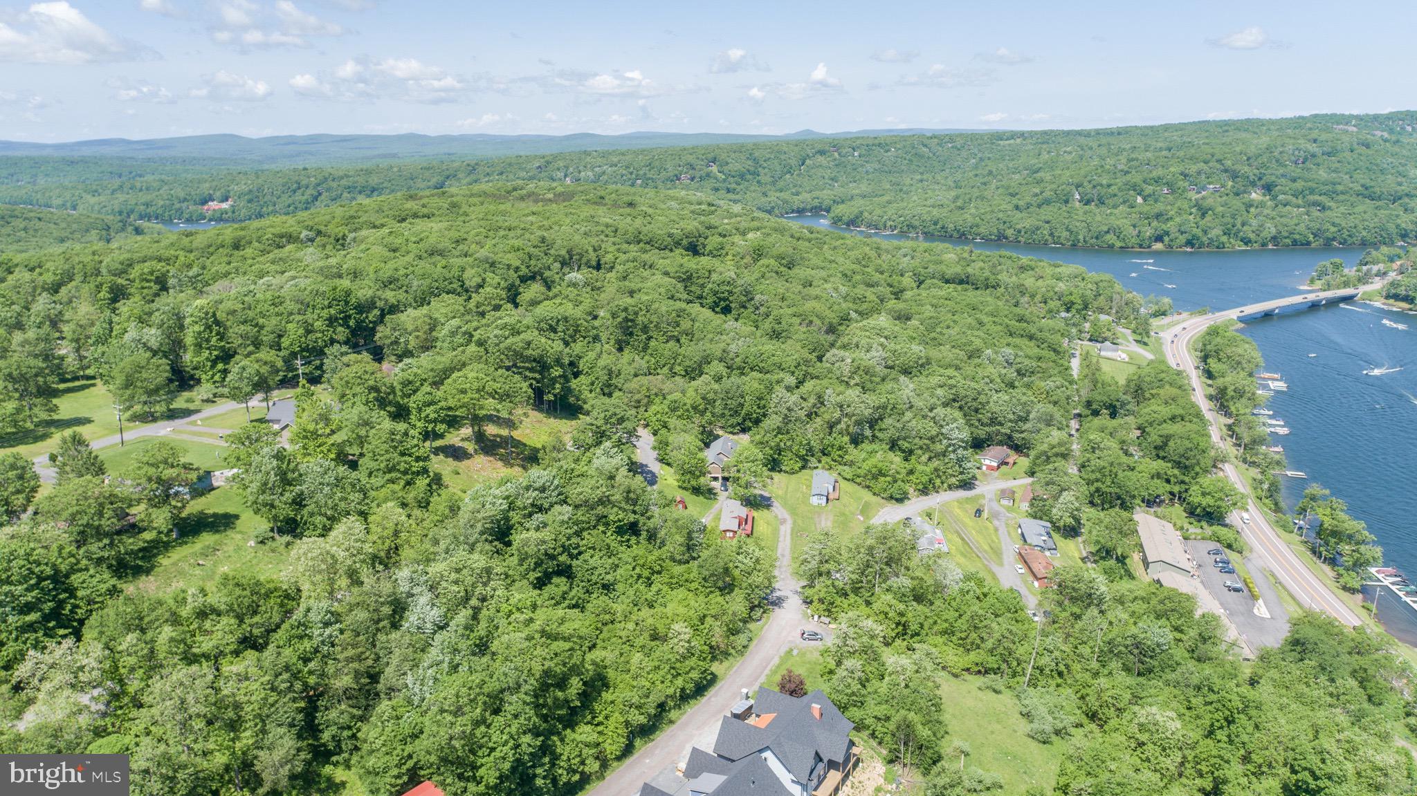 OVERLOOK RIDGE - Land