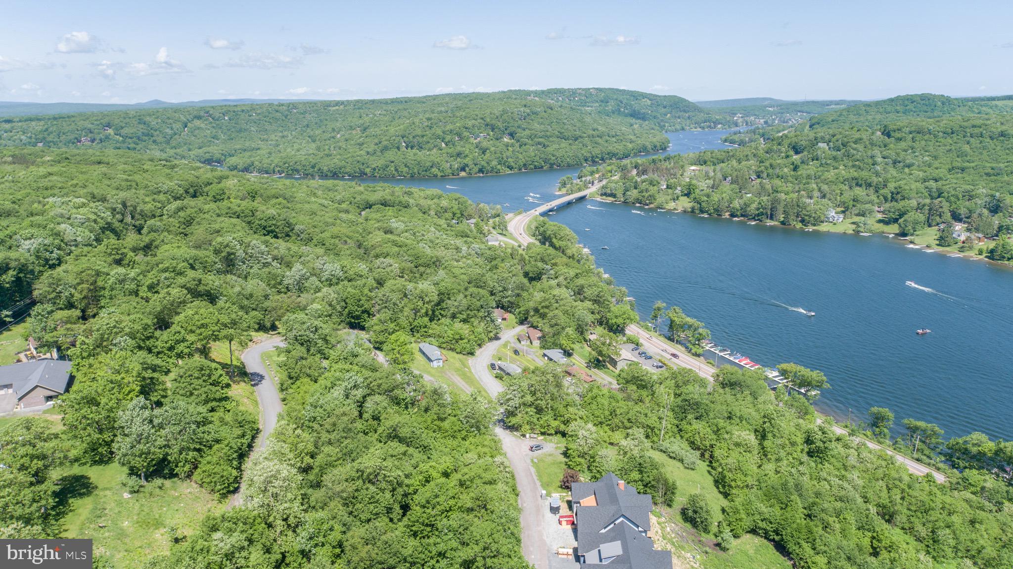 OVERLOOK RIDGE - Land