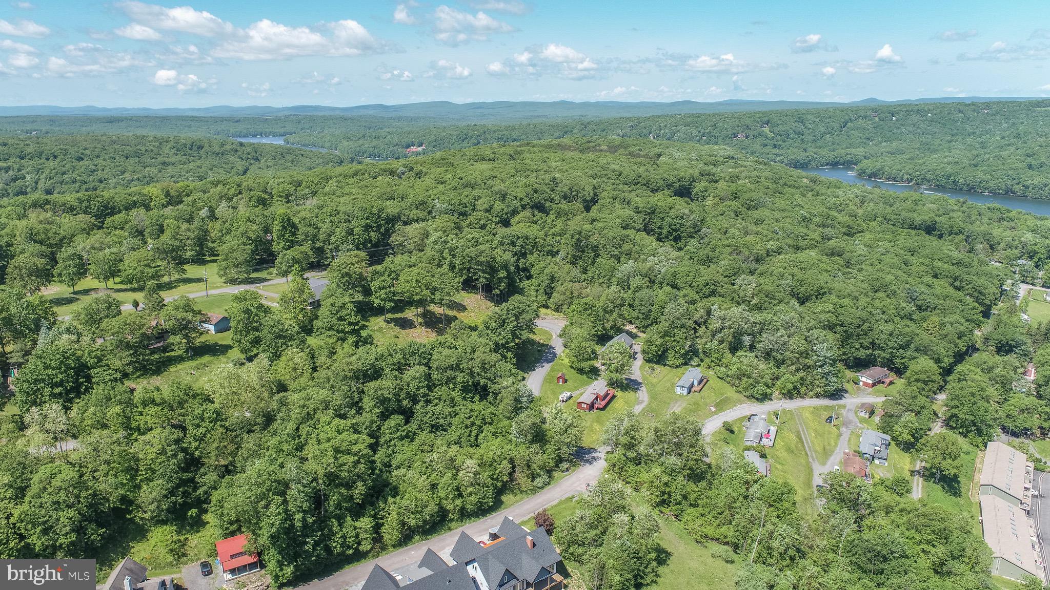 OVERLOOK RIDGE - Land