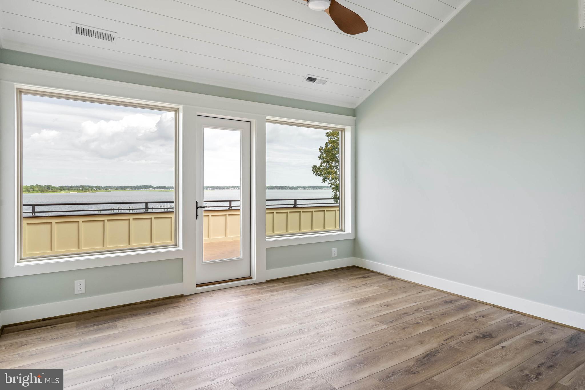 BLUFFS AT SANDY LANDING - Residential