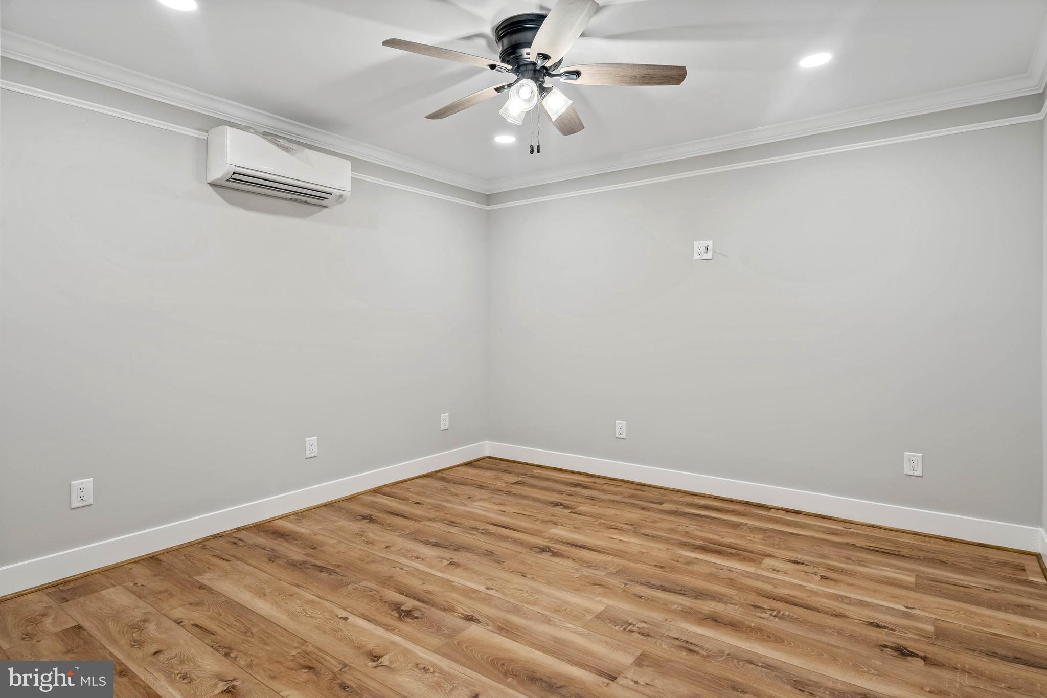 BLUFFS AT SANDY LANDING - Residential