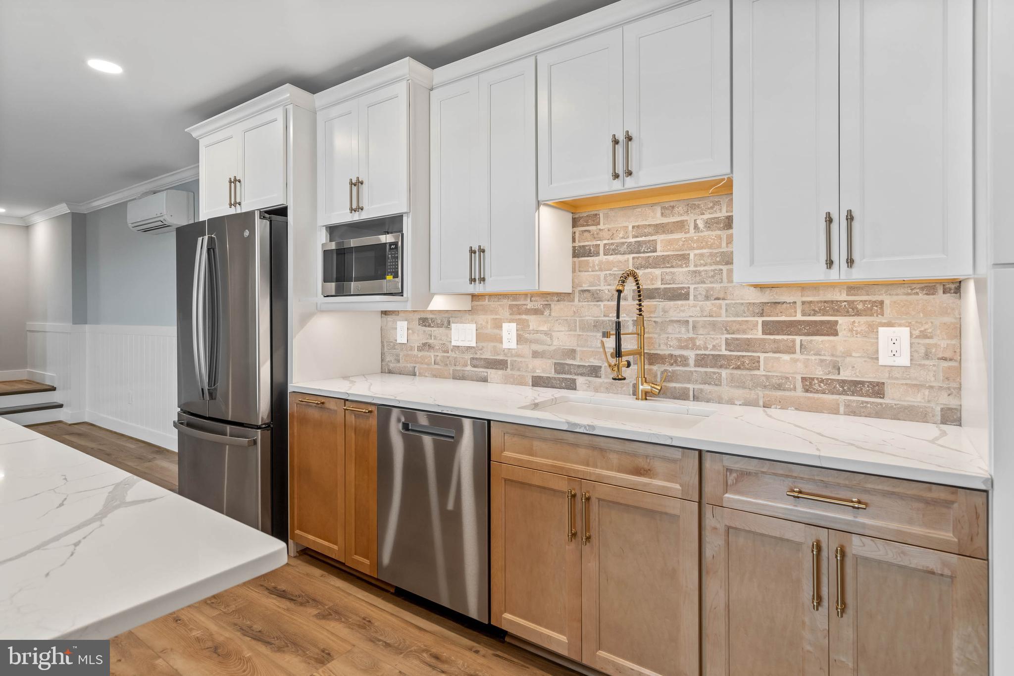 BLUFFS AT SANDY LANDING - Residential