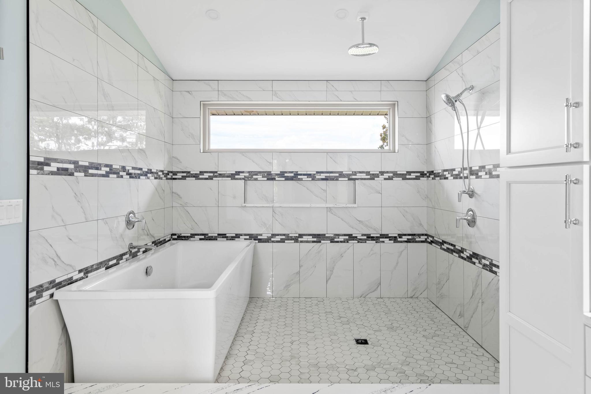 BLUFFS AT SANDY LANDING - Residential