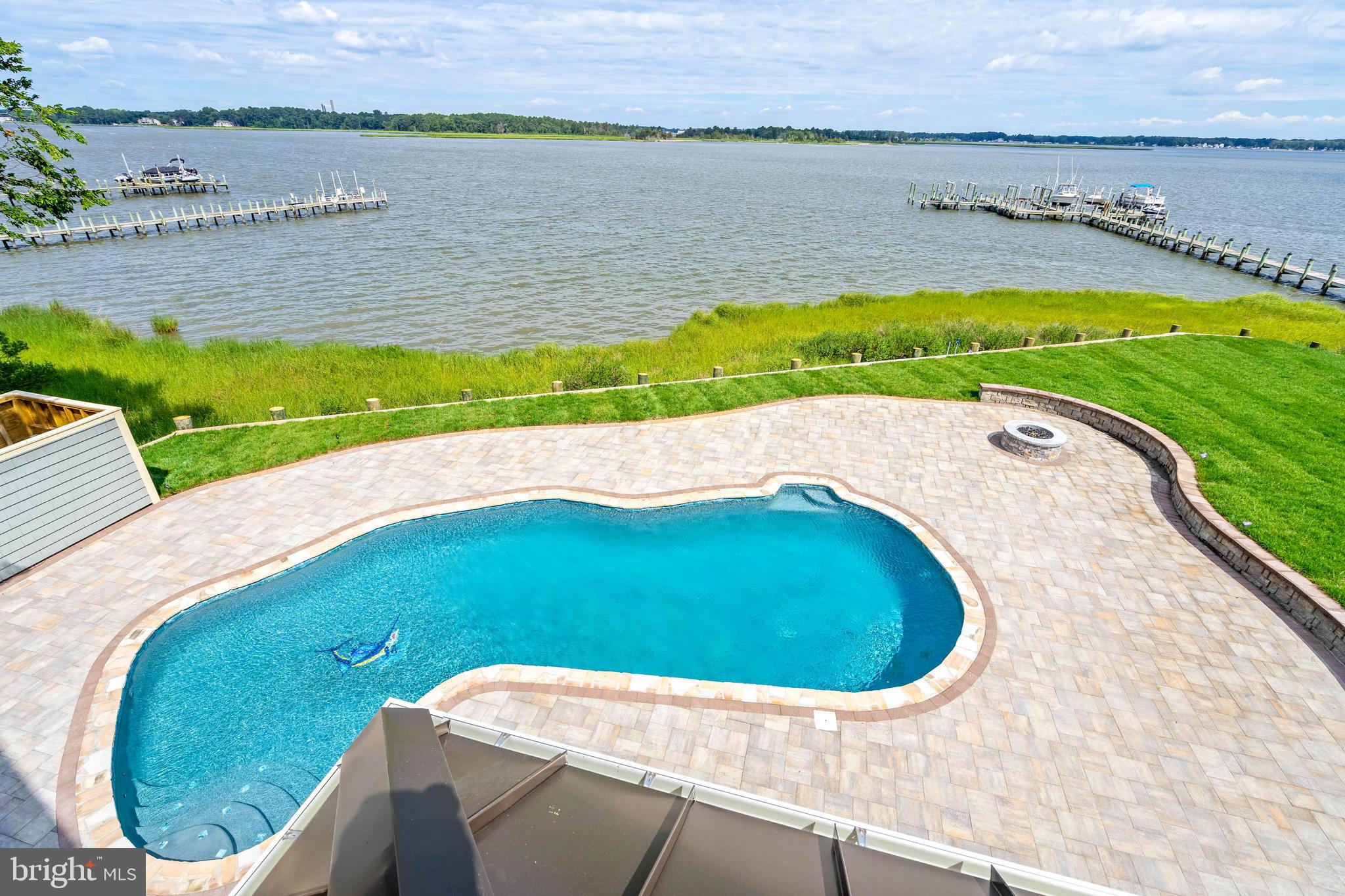 BLUFFS AT SANDY LANDING - Residential