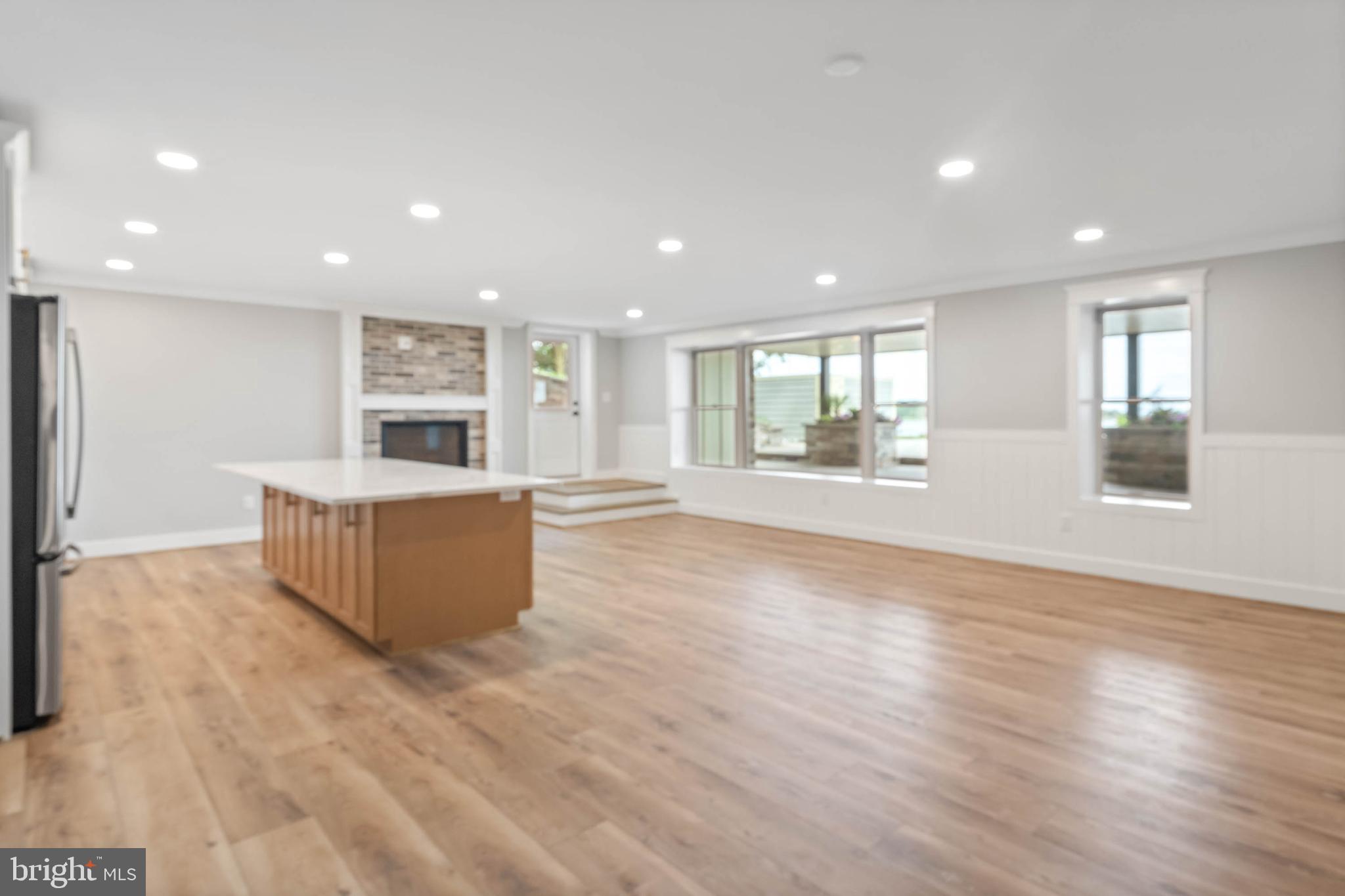 BLUFFS AT SANDY LANDING - Residential