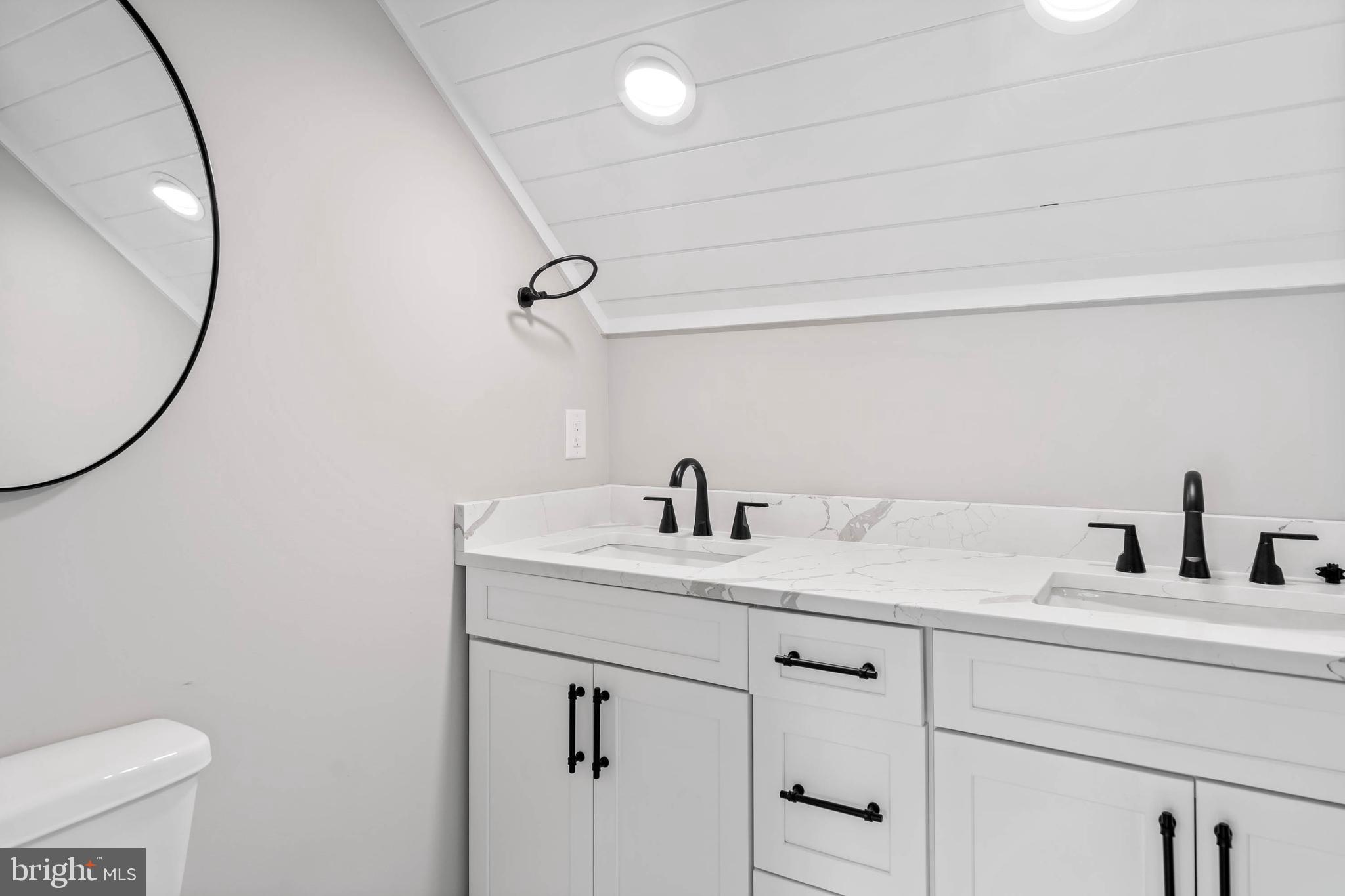 BLUFFS AT SANDY LANDING - Residential