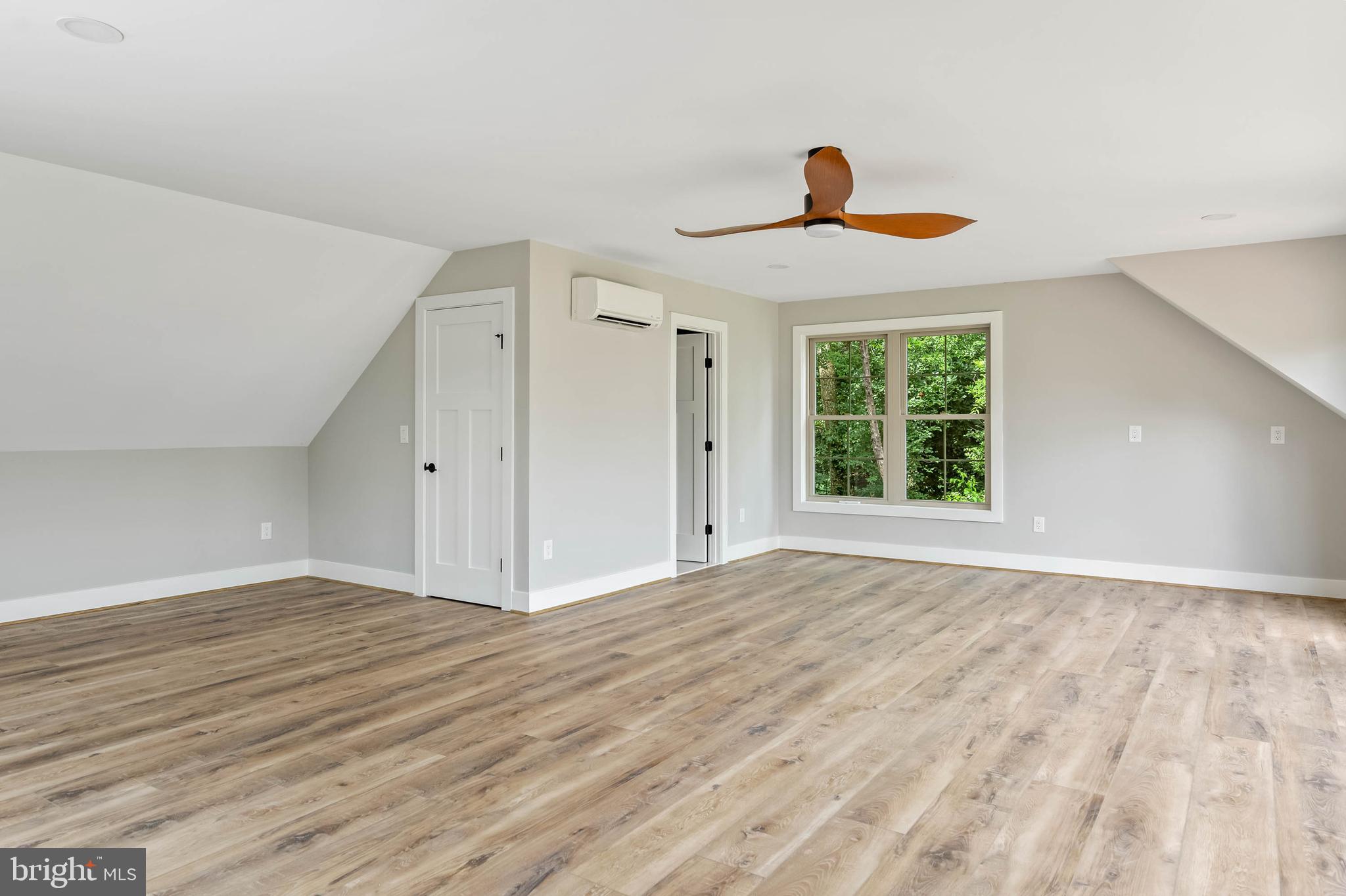 BLUFFS AT SANDY LANDING - Residential