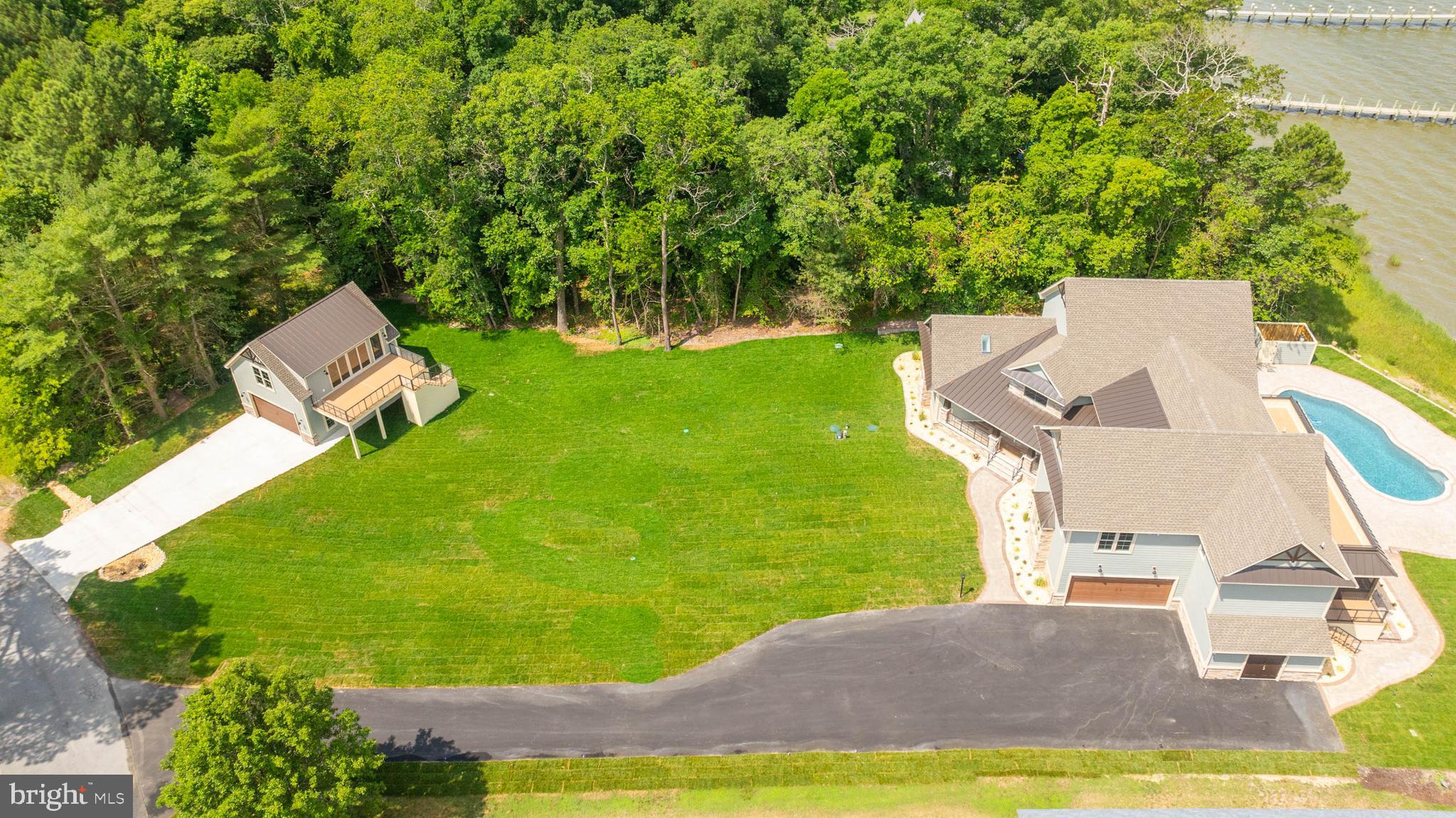 BLUFFS AT SANDY LANDING - Residential
