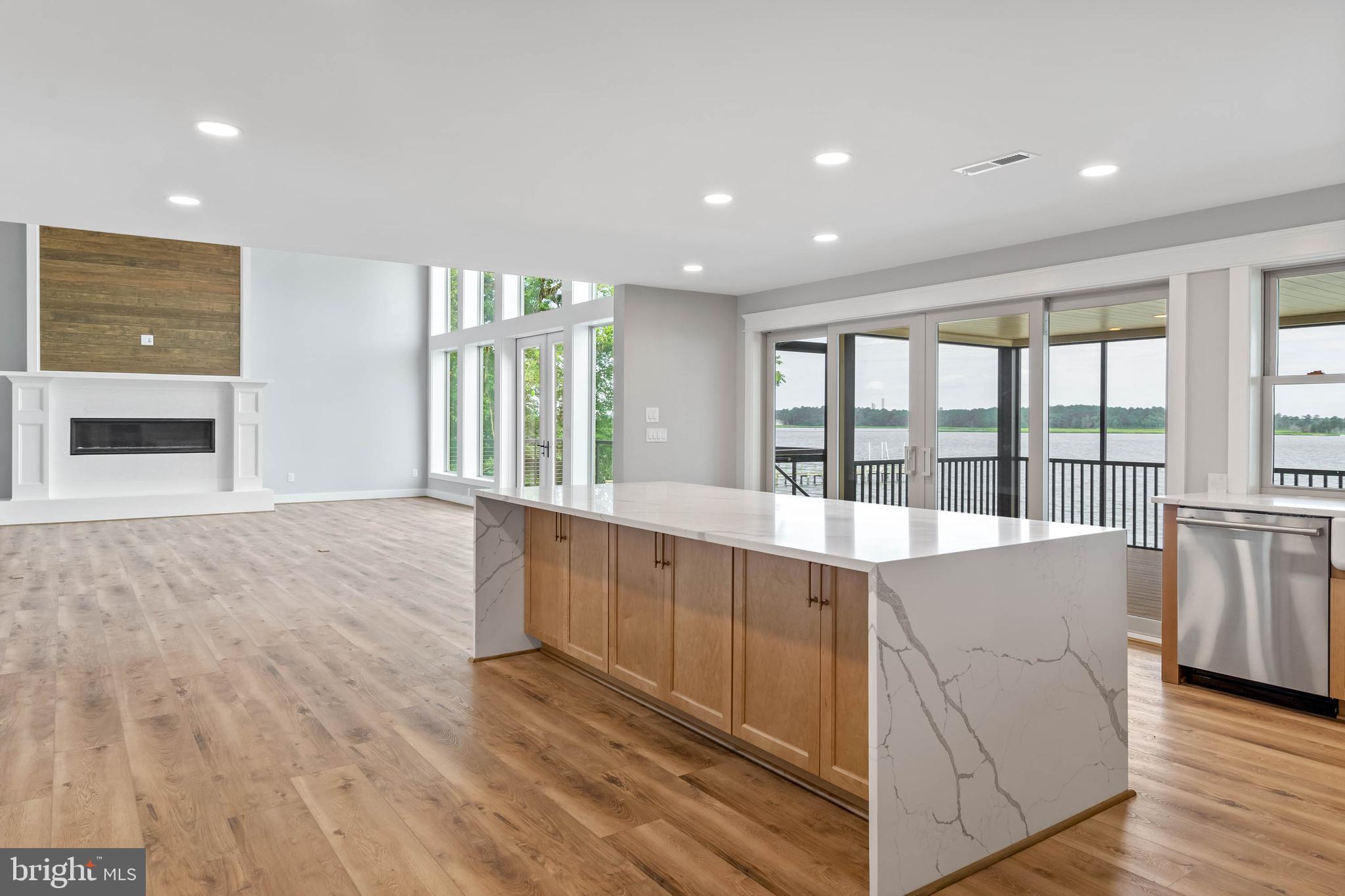 BLUFFS AT SANDY LANDING - Residential