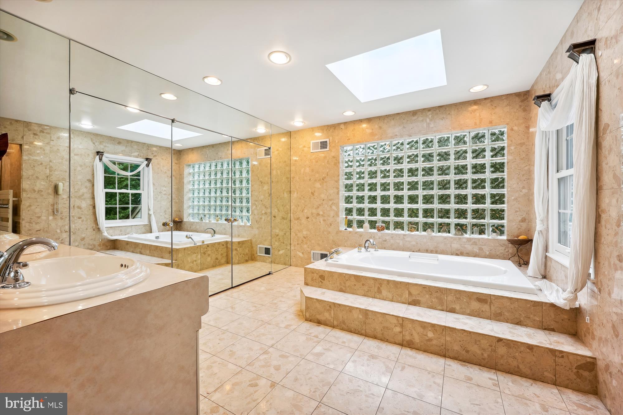 WINTERSET - Residential