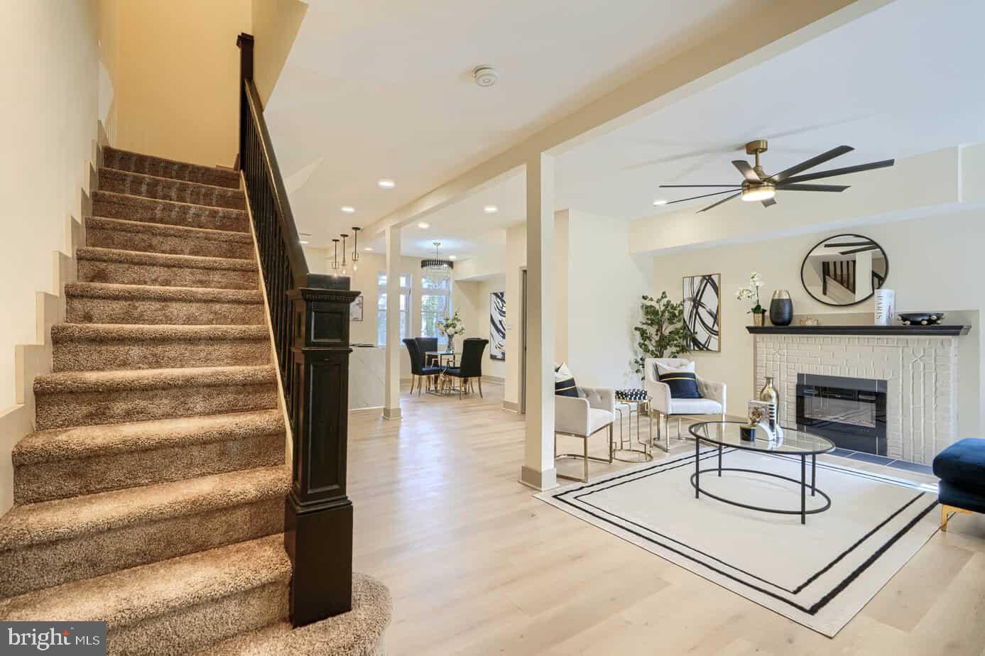 5019 QUEENSBERRY AVENUE