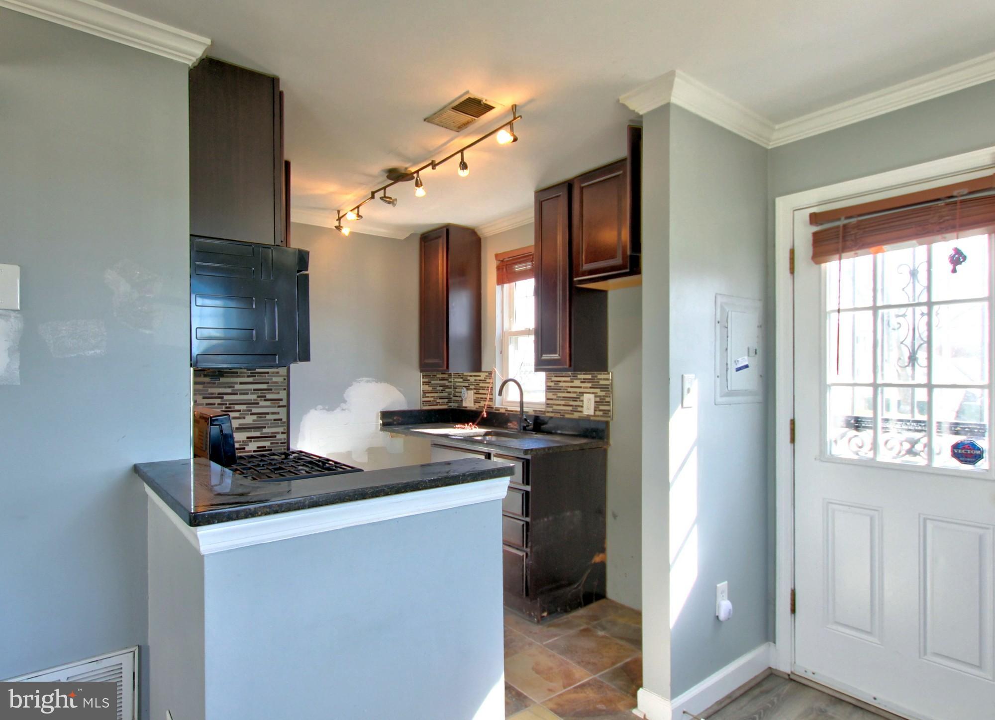 HIGHLAND AT LANDOVER STATION - Residential