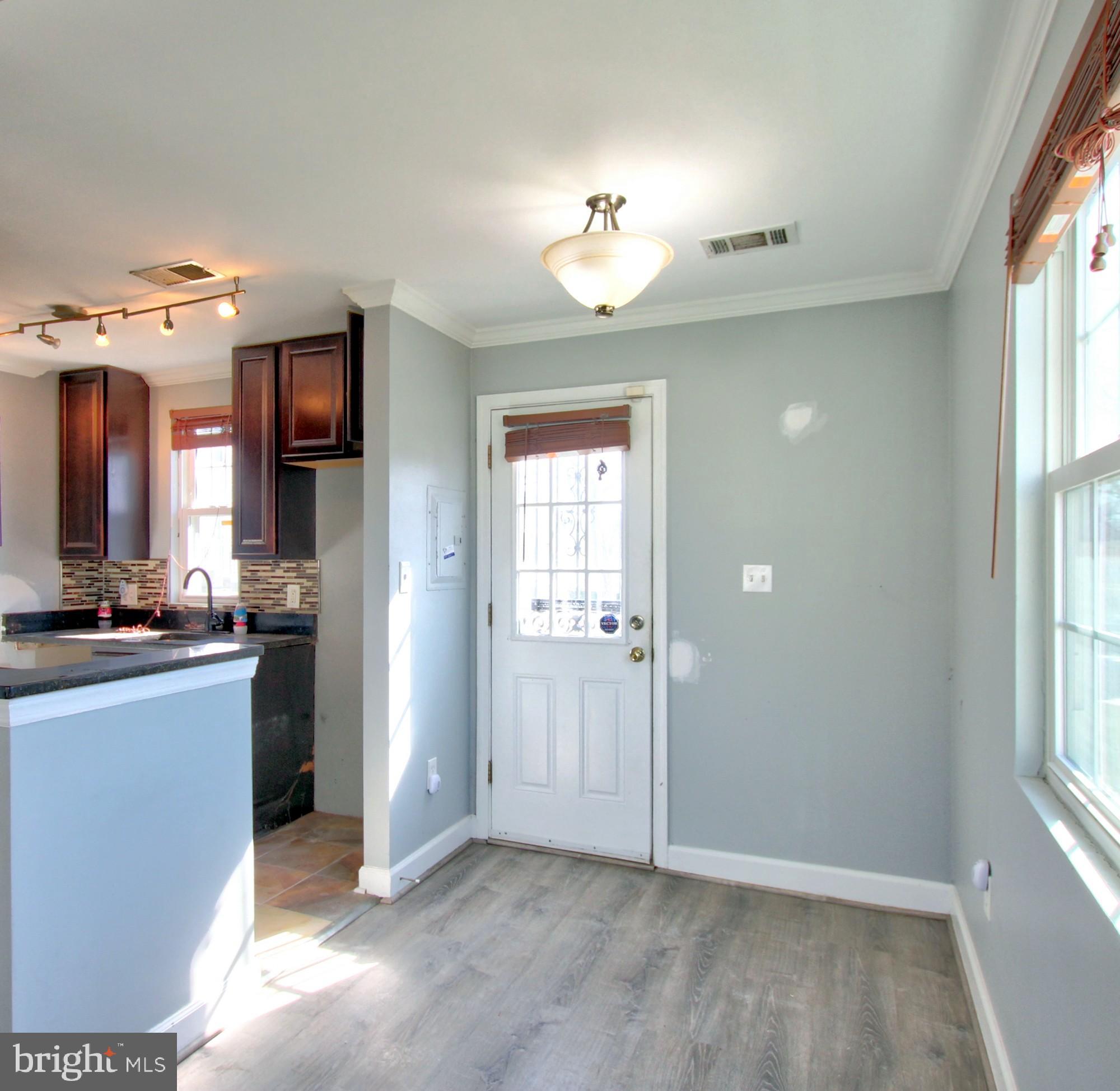 HIGHLAND AT LANDOVER STATION - Residential