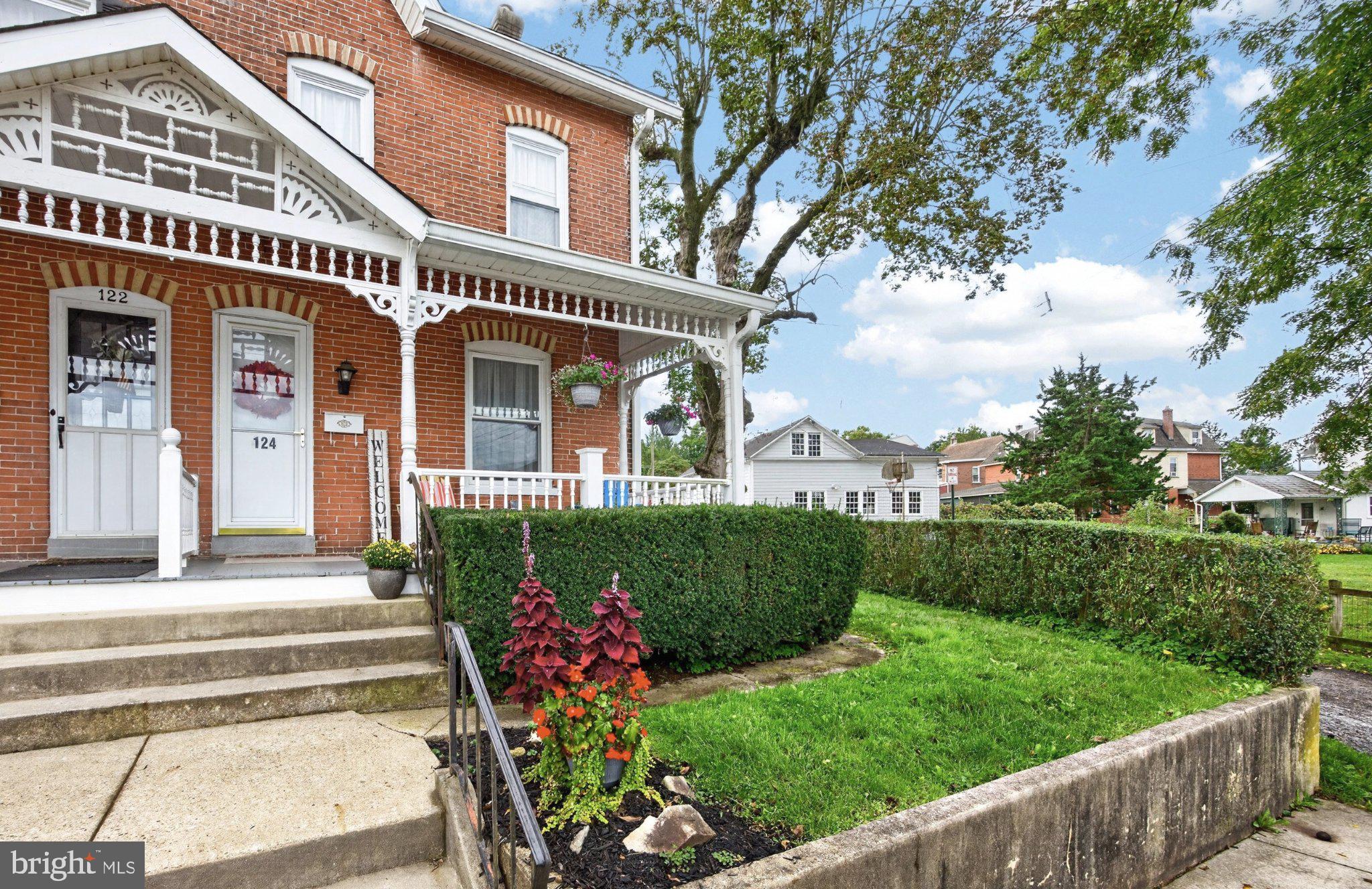 124 WEBSTER AVENUE