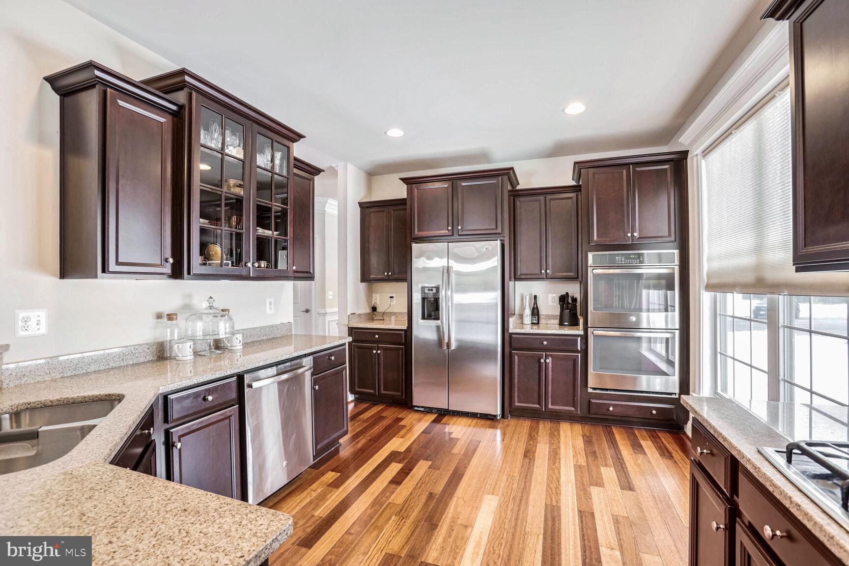 VIRGINIA HERITAGE AT LEE'S PARK - Residential