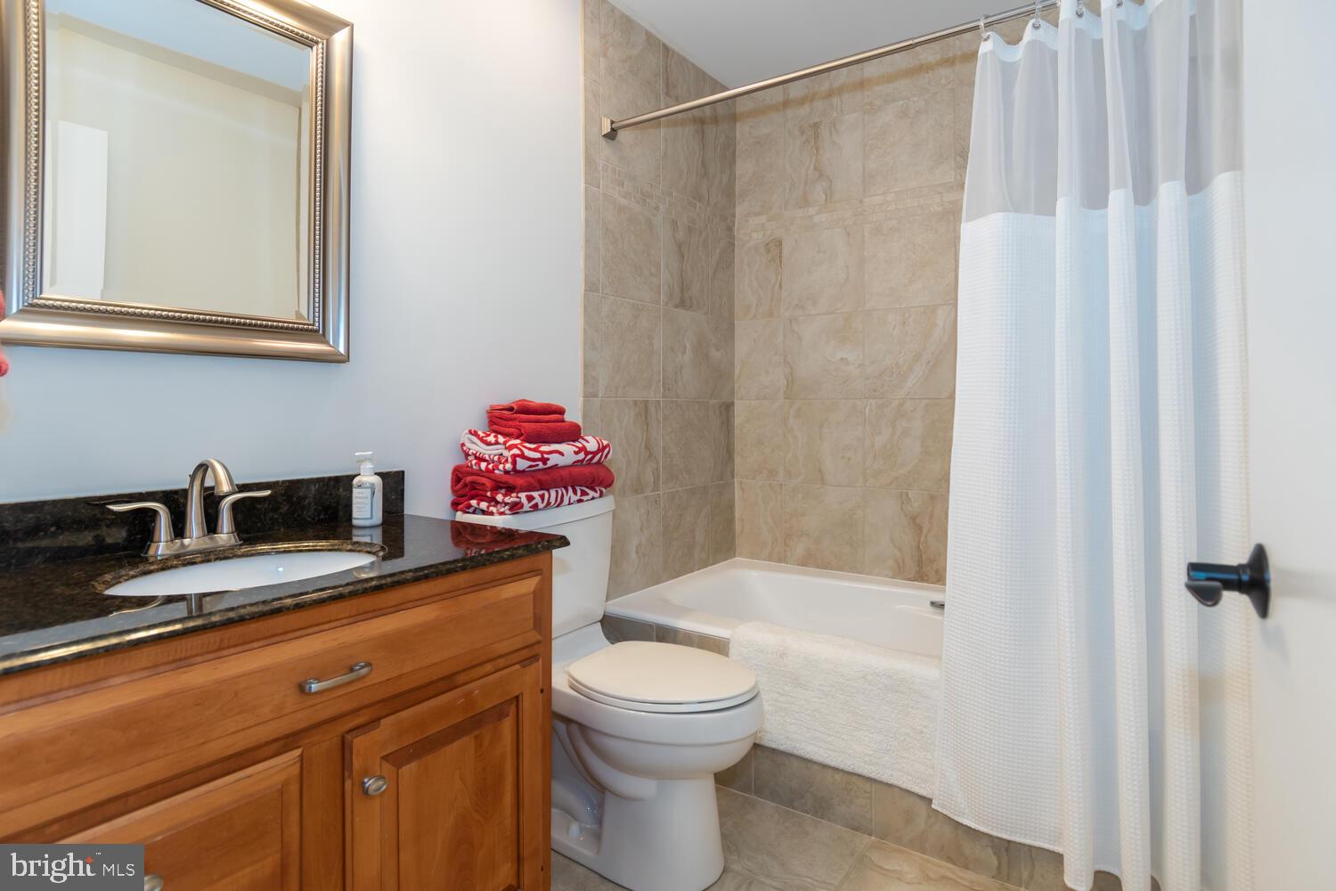 WYE HARBOR - Residential