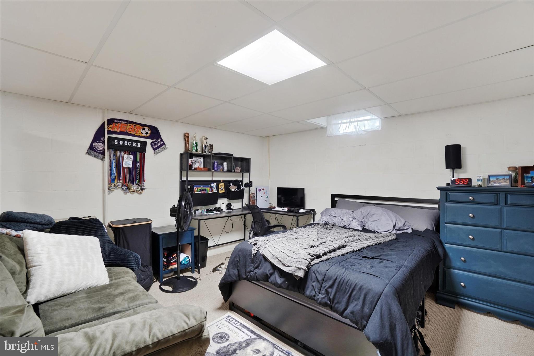 QUAIL HEIGHTS - Residential