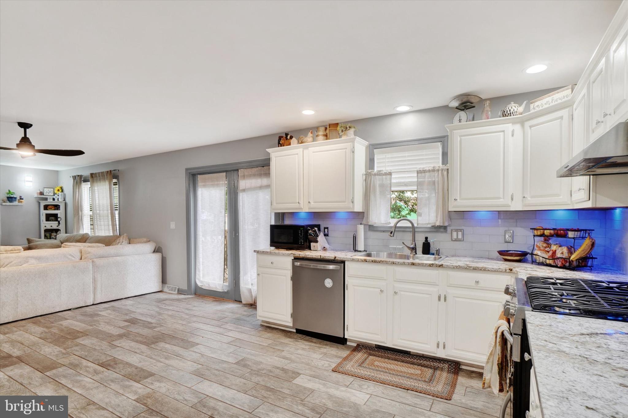 QUAIL HEIGHTS - Residential