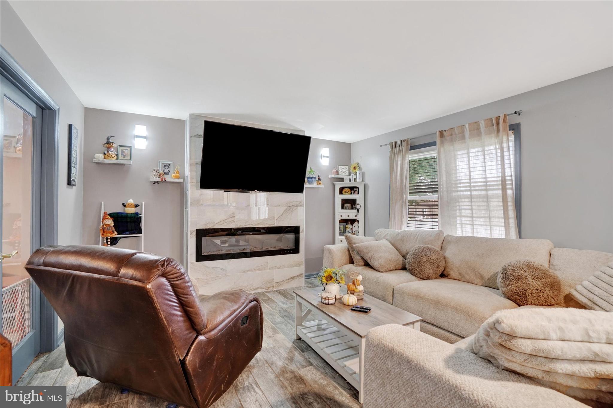 QUAIL HEIGHTS - Residential