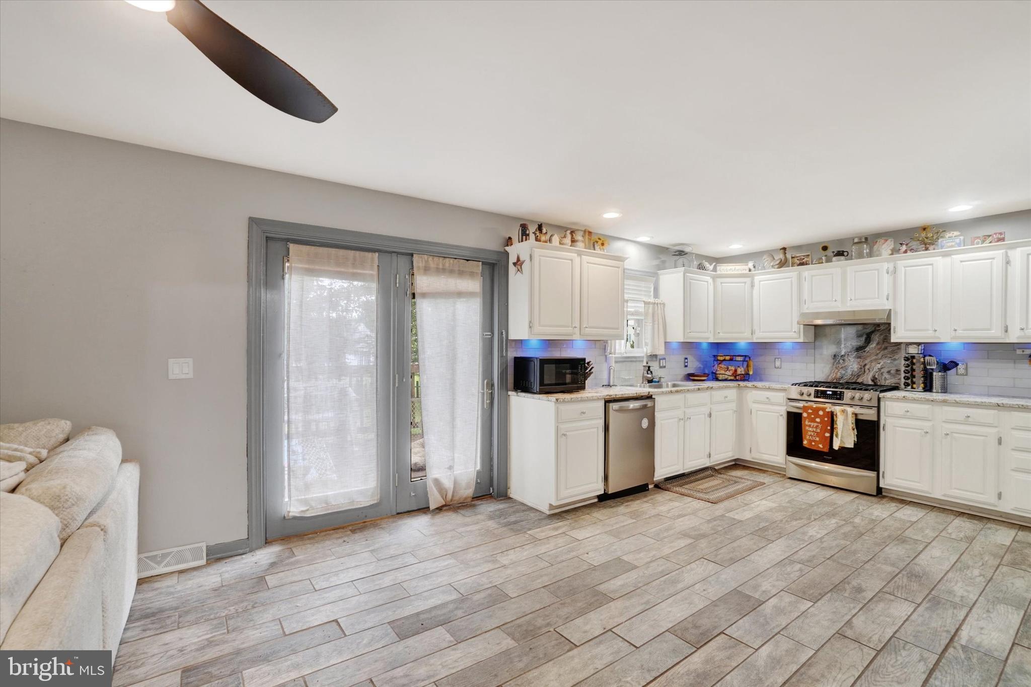 QUAIL HEIGHTS - Residential