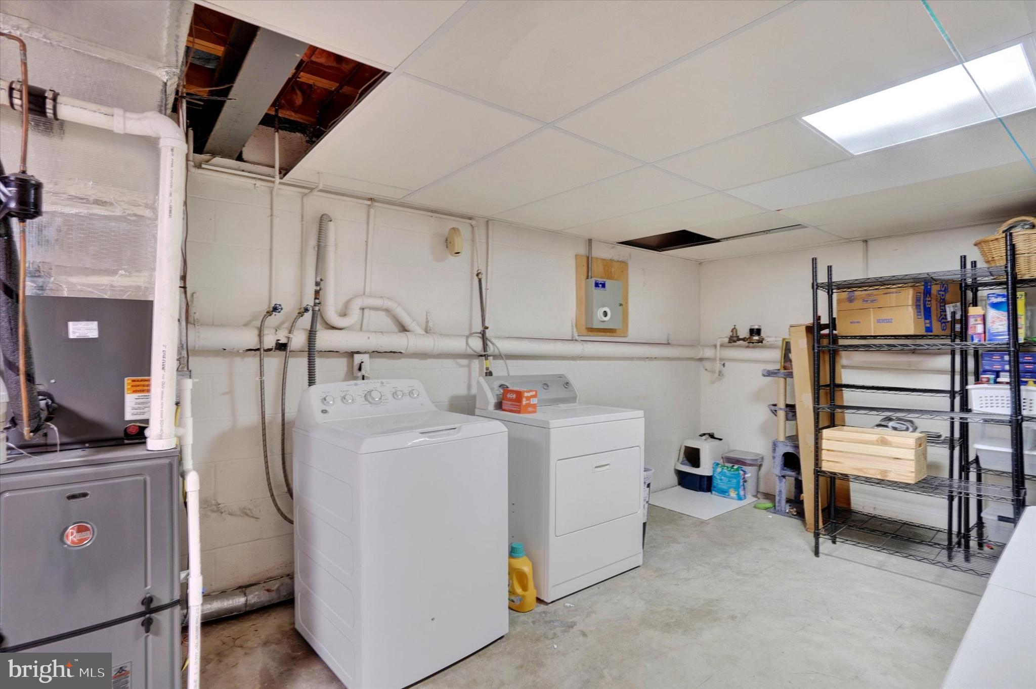 QUAIL HEIGHTS - Residential