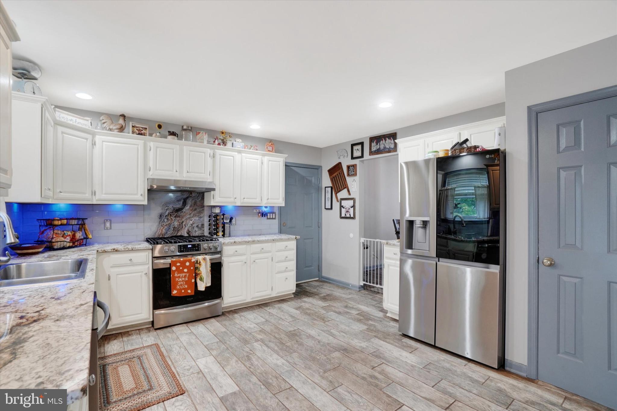 QUAIL HEIGHTS - Residential