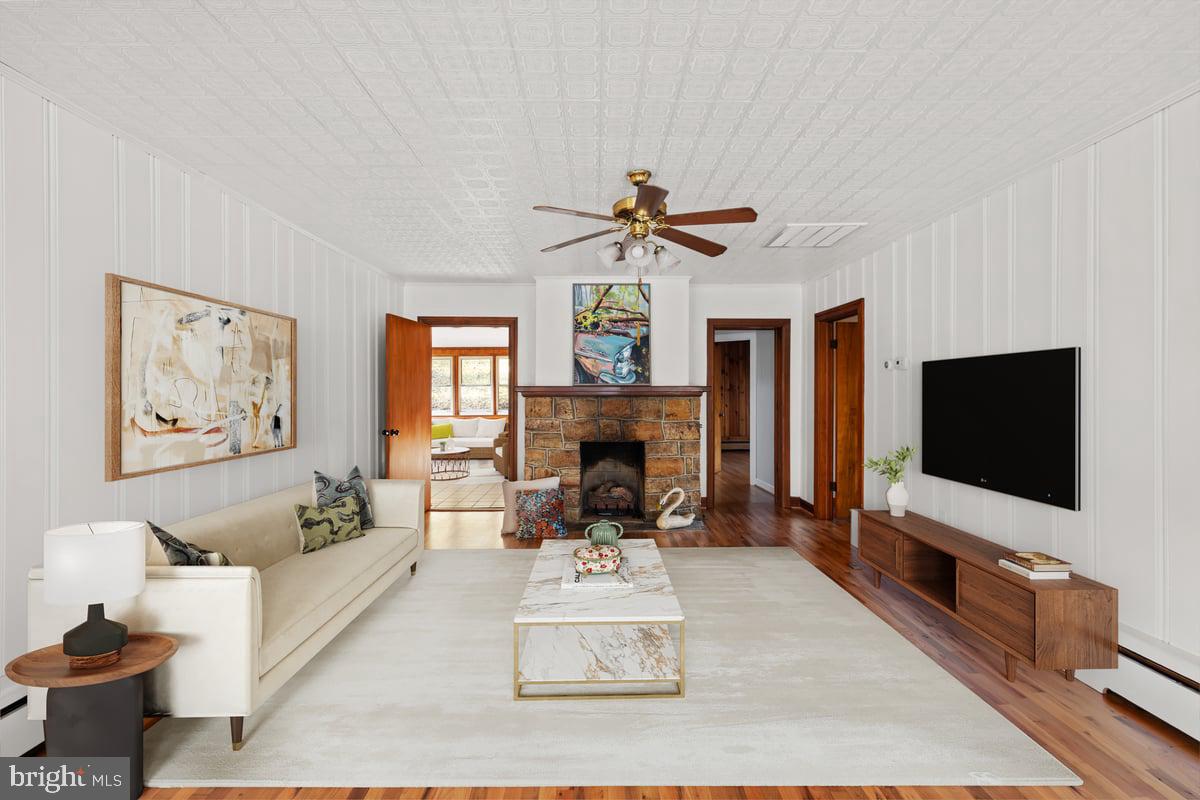 1494 BENNYS BEACH ROAD