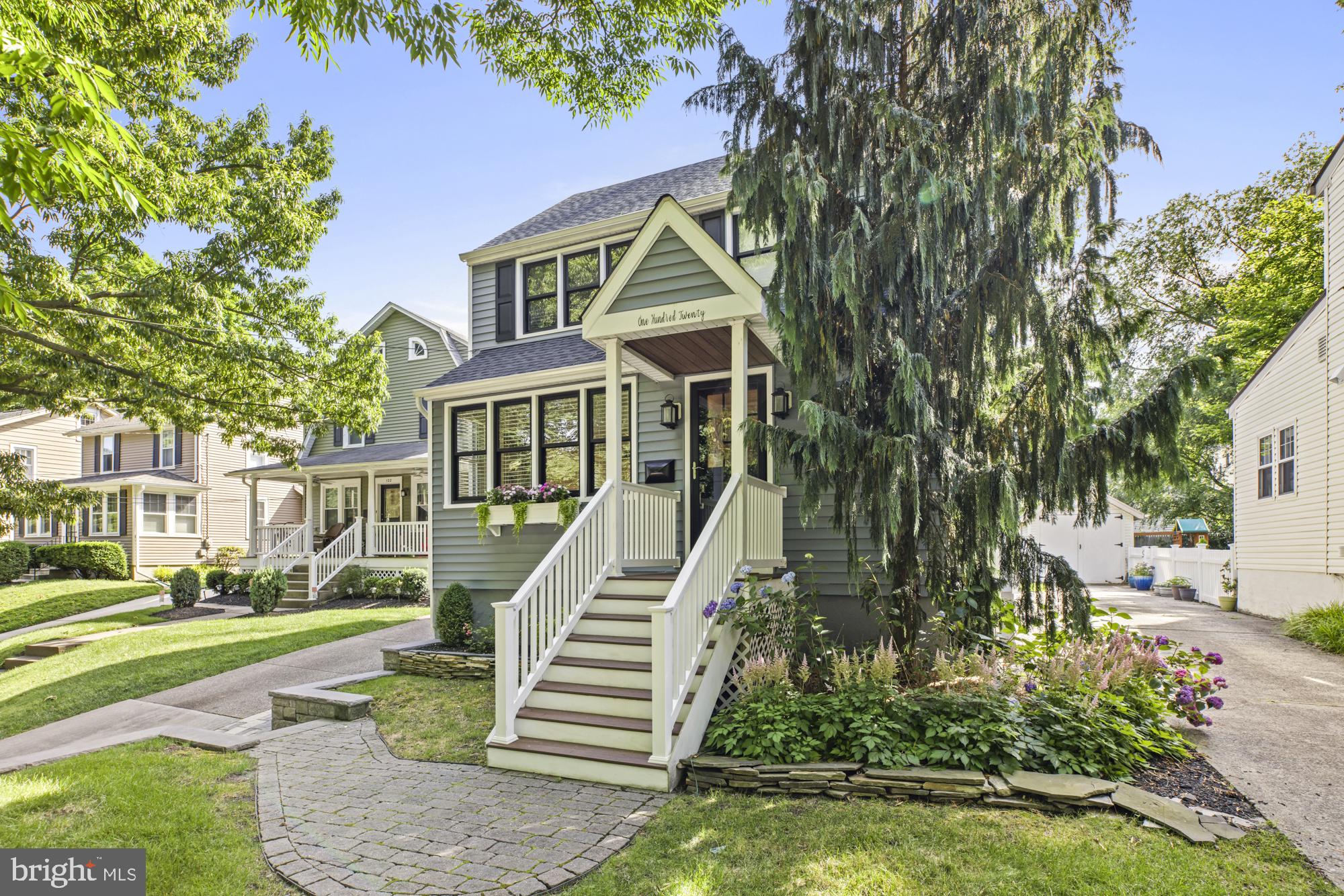 120 ROBERTS AVENUE