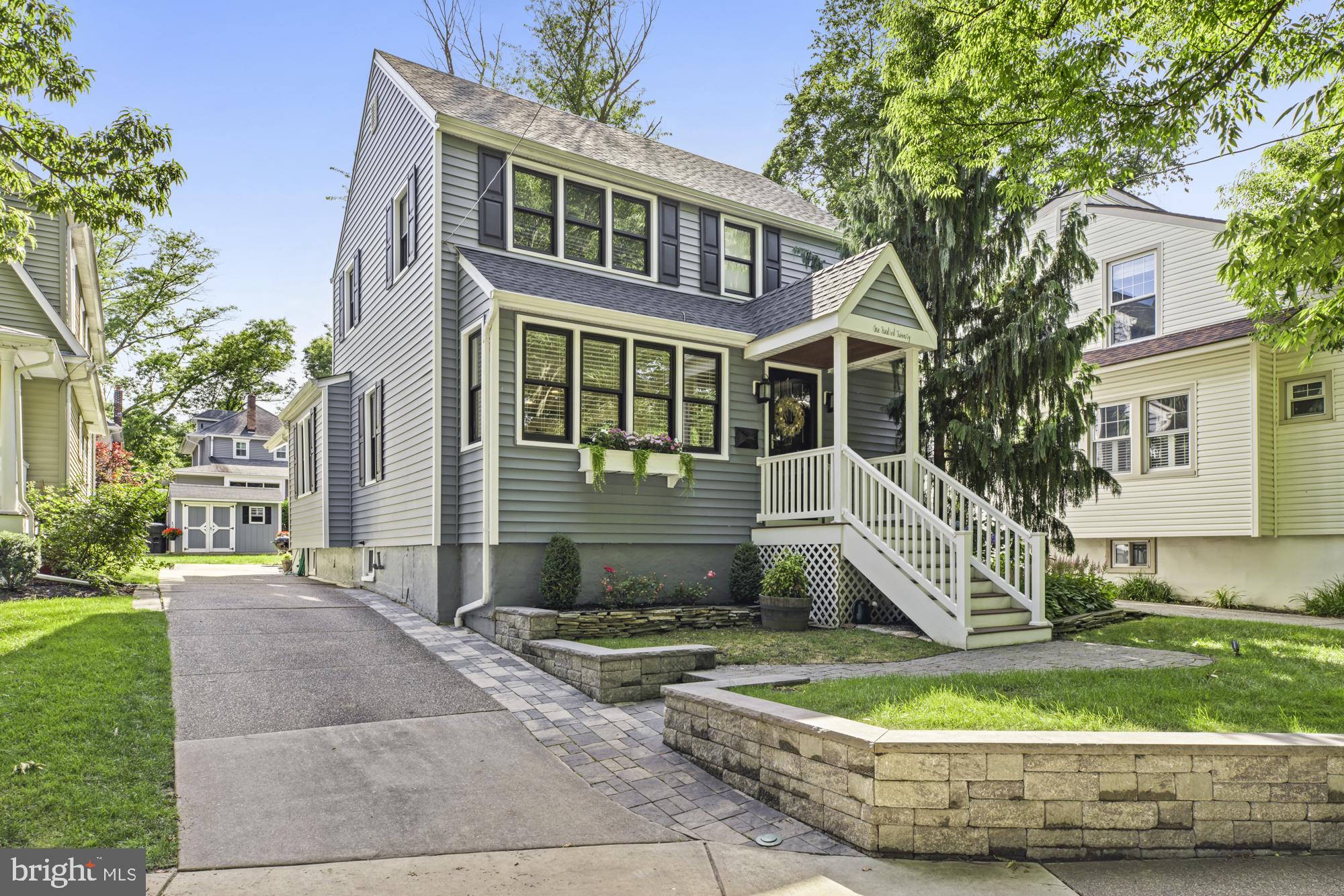 120 ROBERTS AVENUE