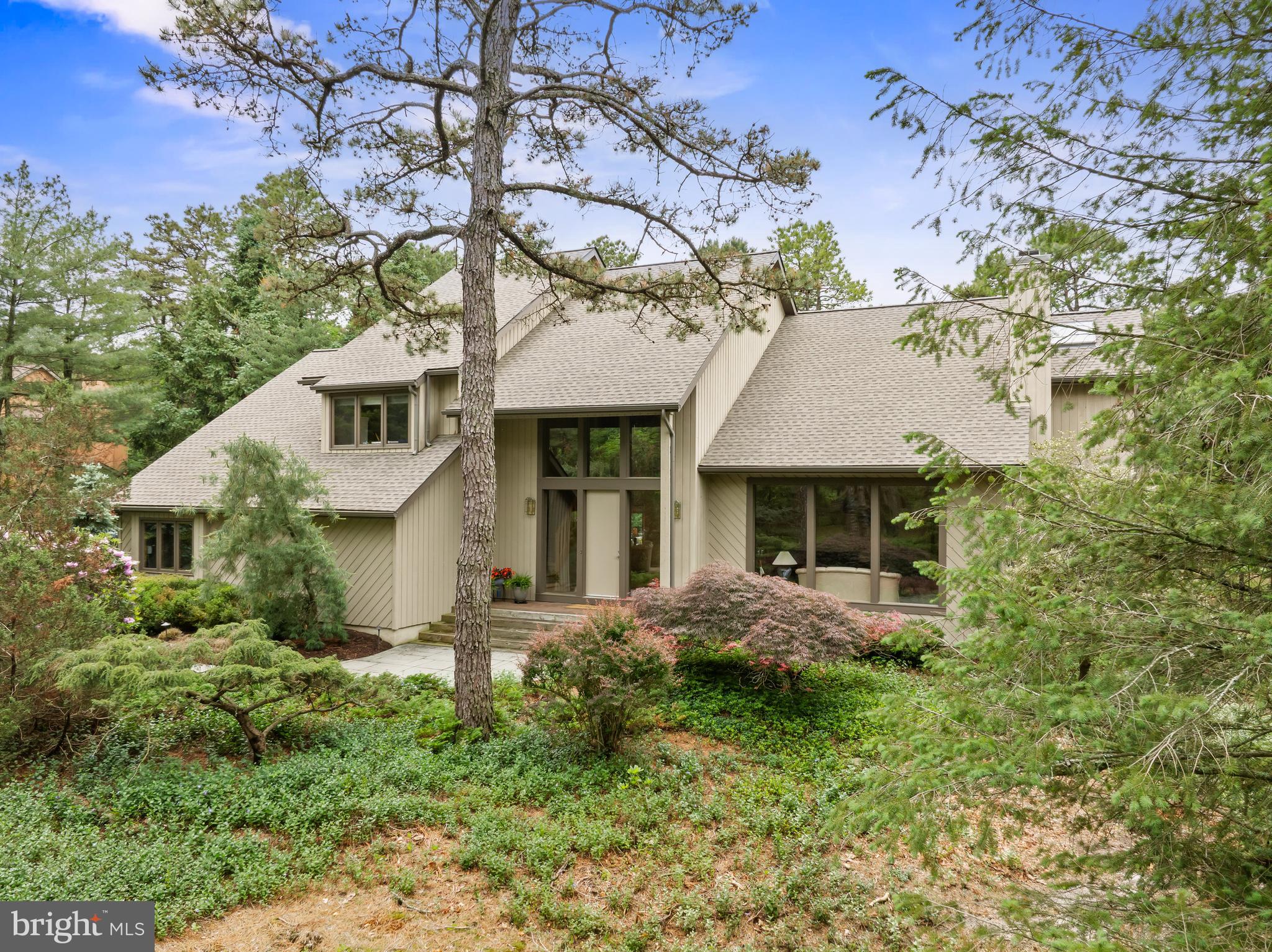 10 BAYDON WAY