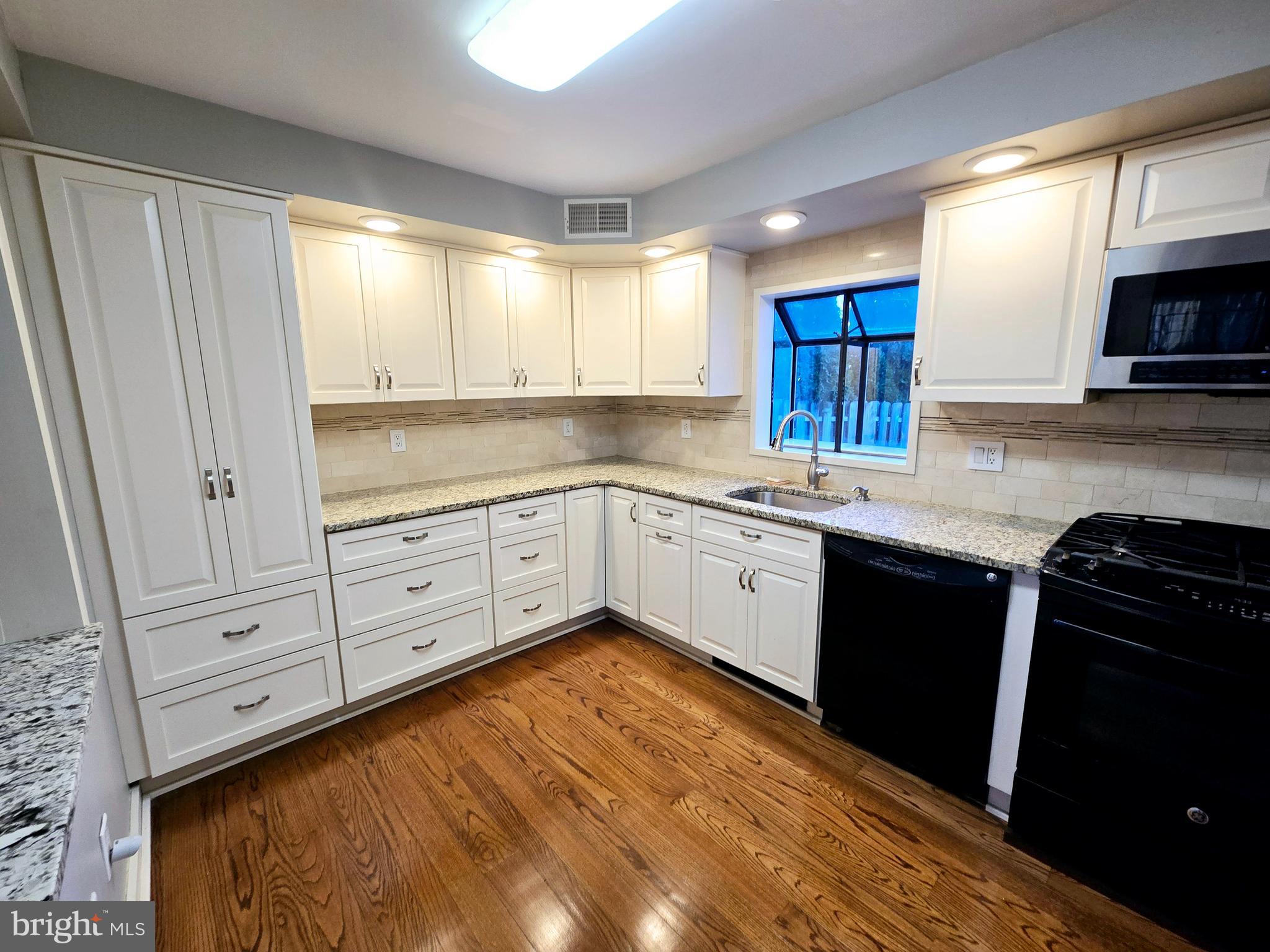 DREXEL HILL - Residential