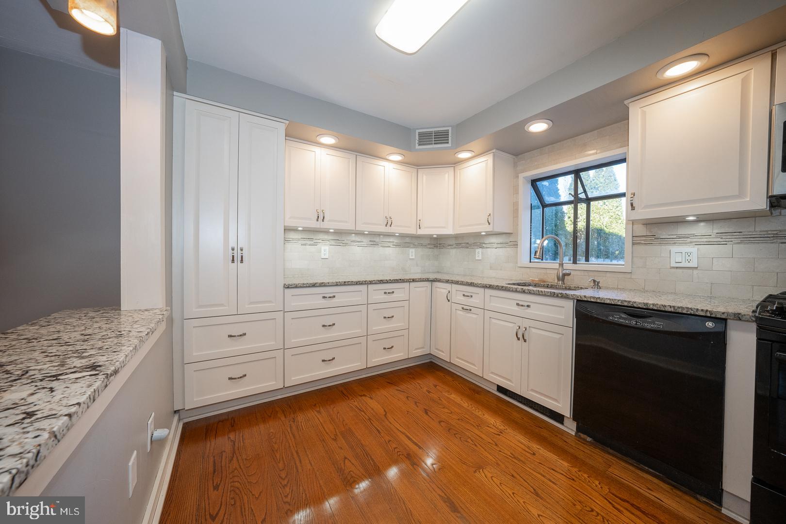 DREXEL HILL - Residential