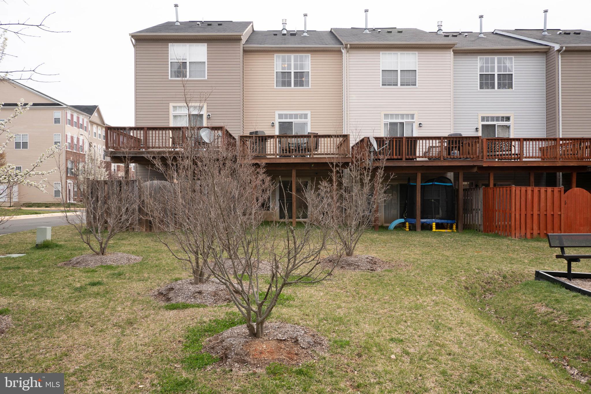 POWELLS RUN VILLAGE COND - Residential