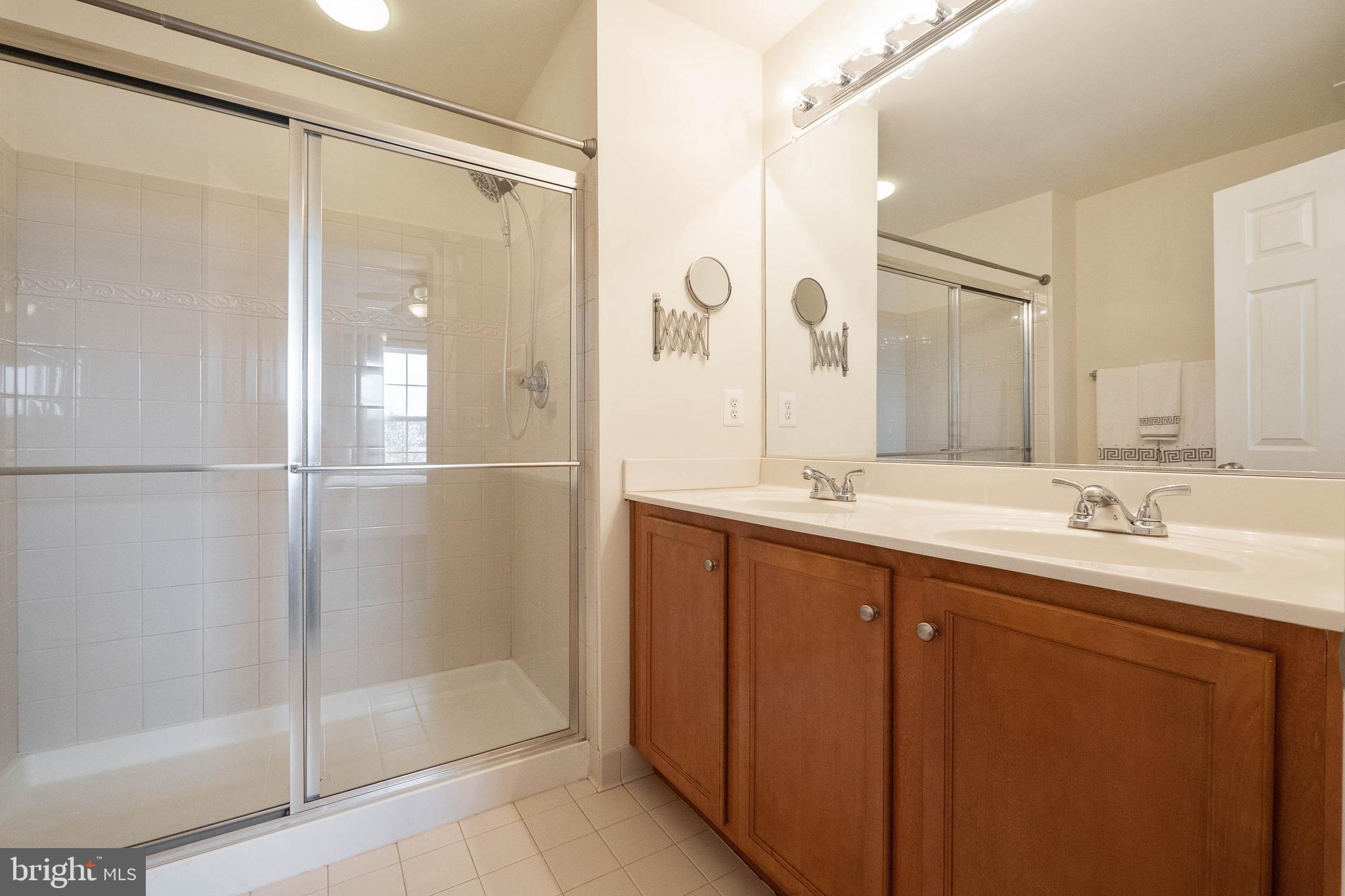 POWELLS RUN VILLAGE COND - Residential