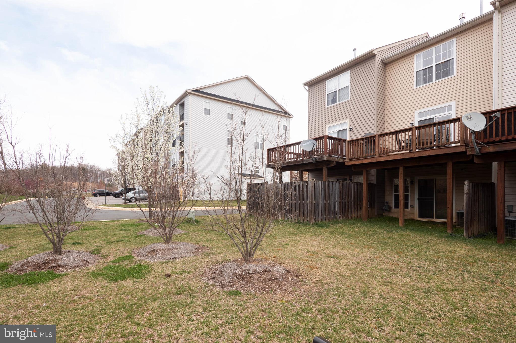 POWELLS RUN VILLAGE COND - Residential