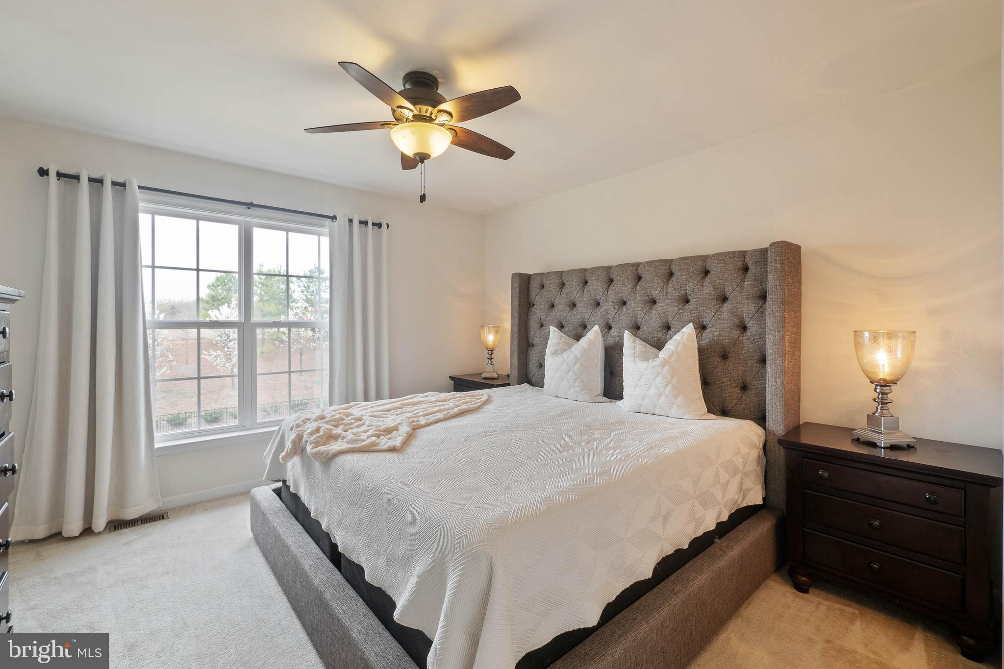 POWELLS RUN VILLAGE COND - Residential