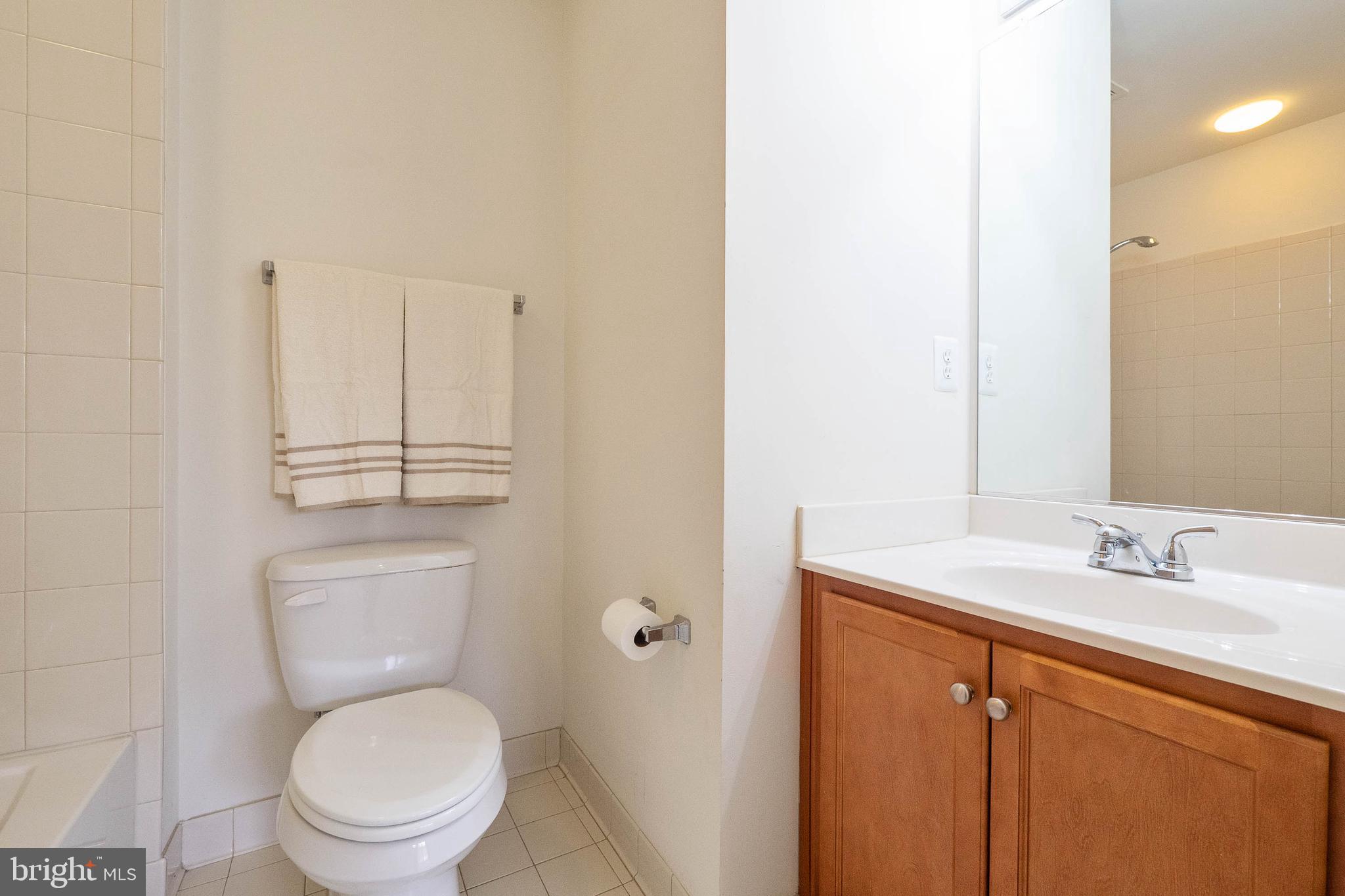 POWELLS RUN VILLAGE COND - Residential