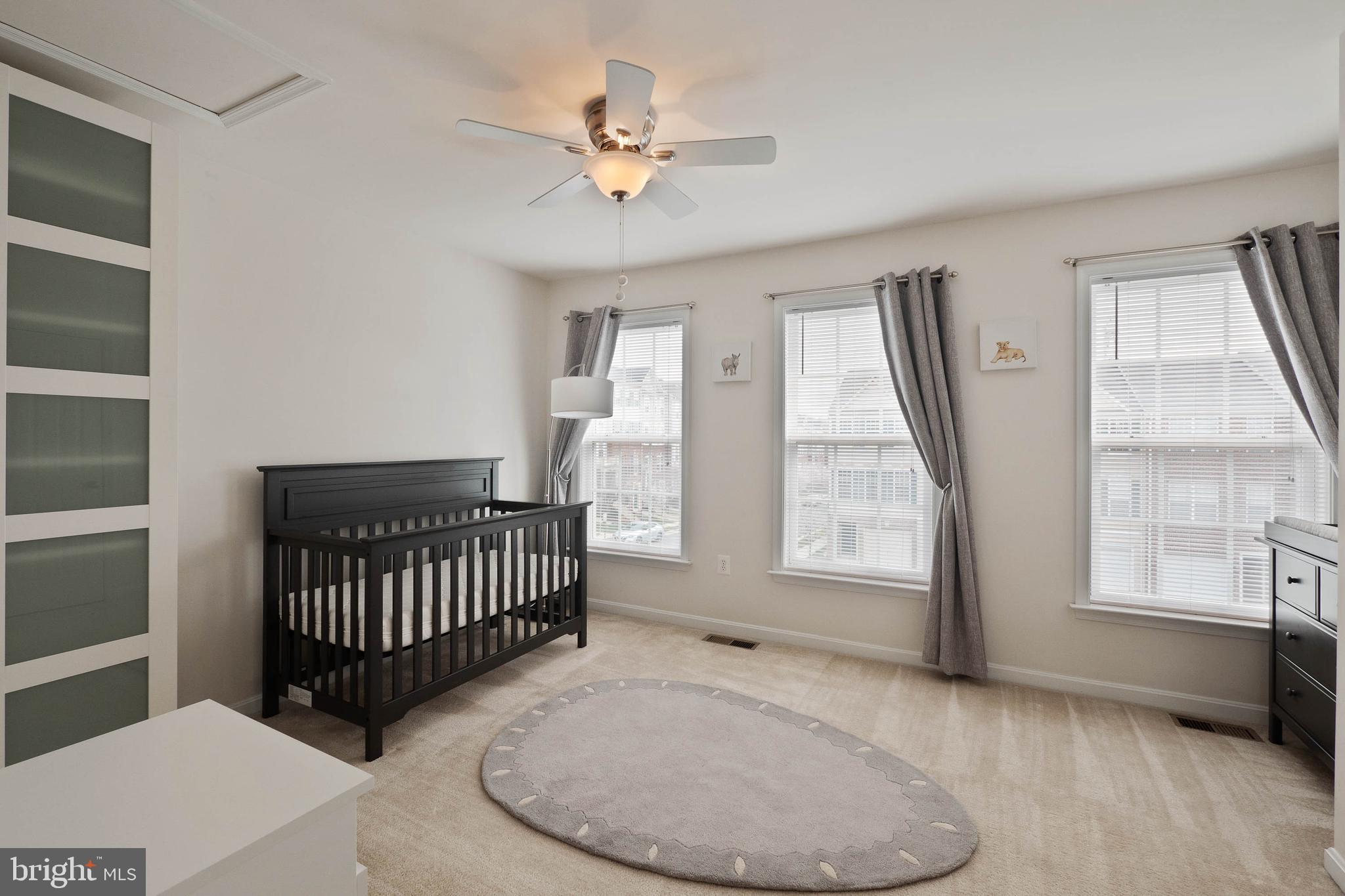 POWELLS RUN VILLAGE COND - Residential