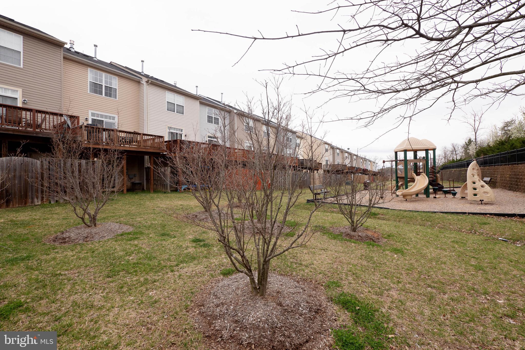 POWELLS RUN VILLAGE COND - Residential