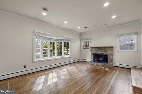 2802 GREENWAY DR, ELLICOTT CITY, MD 21042 - Image 7eb396da408e528ddd7e1bf2fa247a02/2462266706